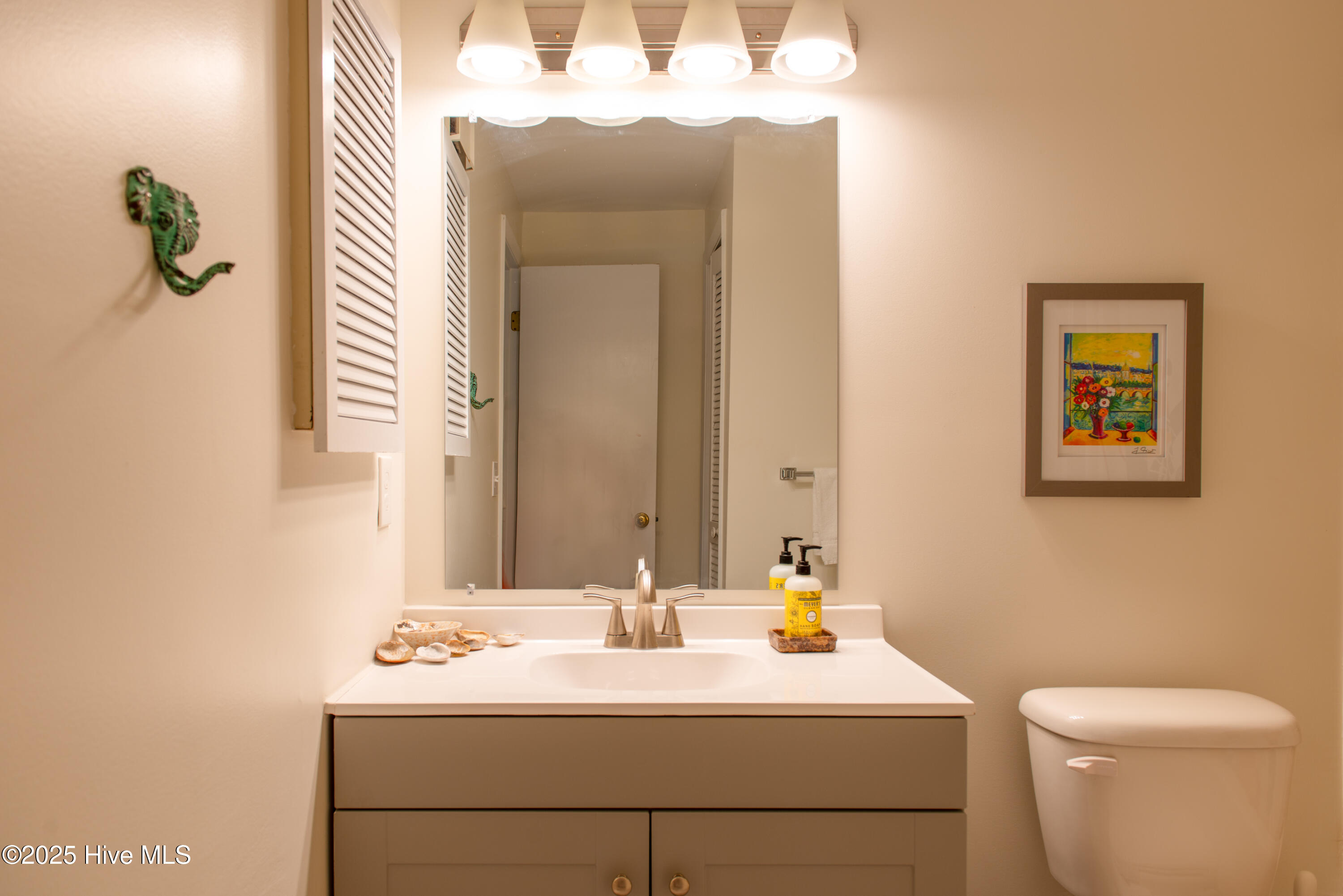 100556360 | Photo 22