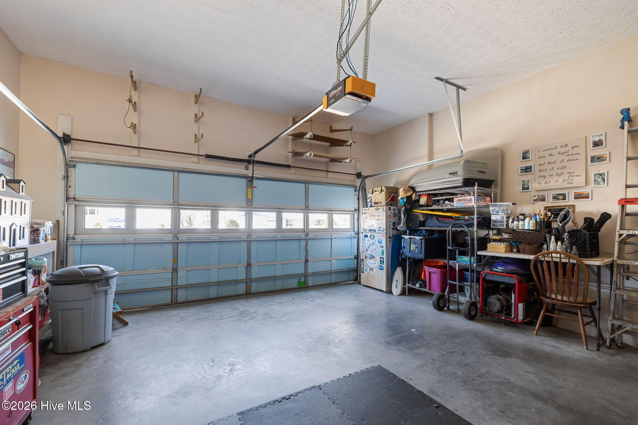 100558206 | Photo 42