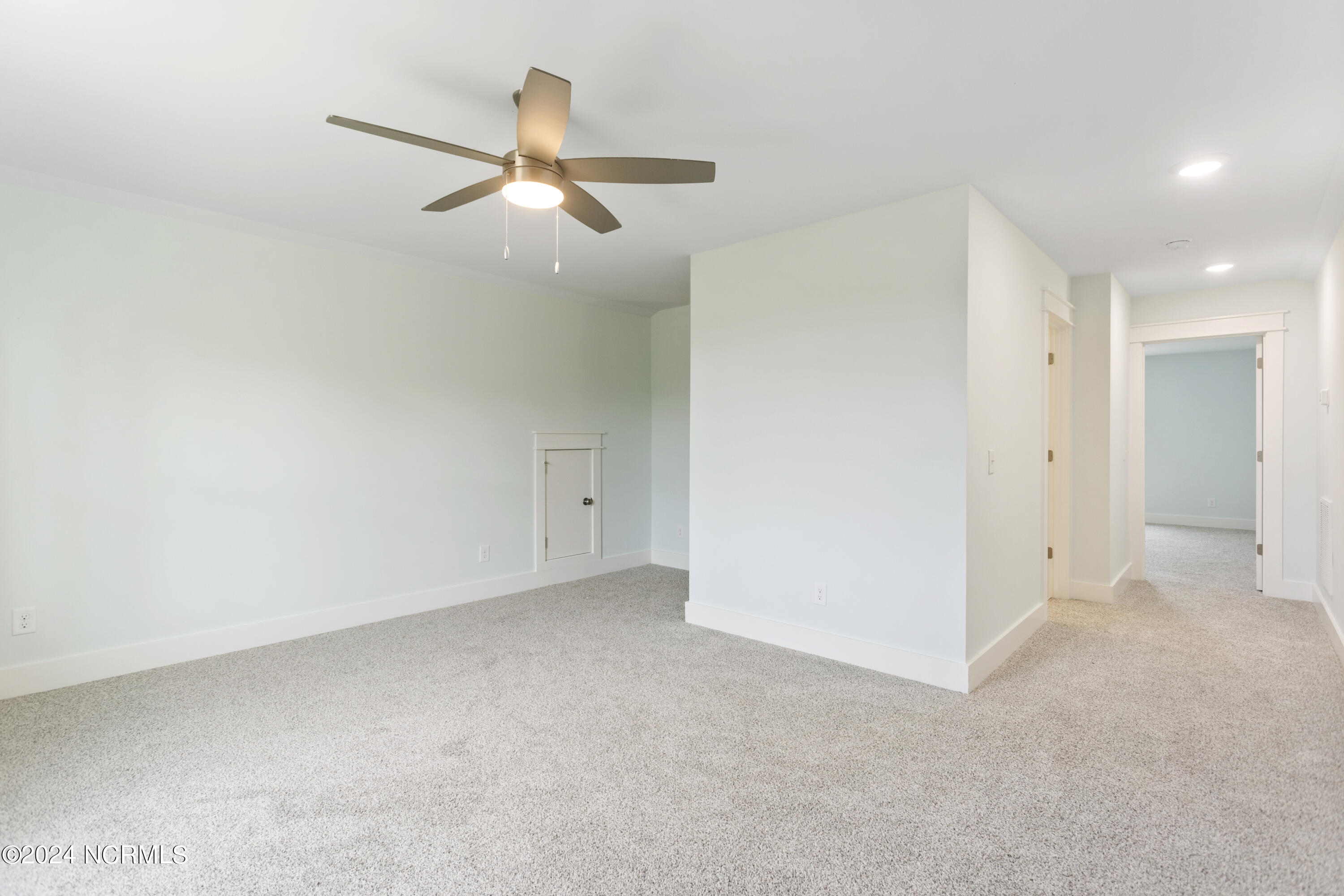 100543497 | Photo 35