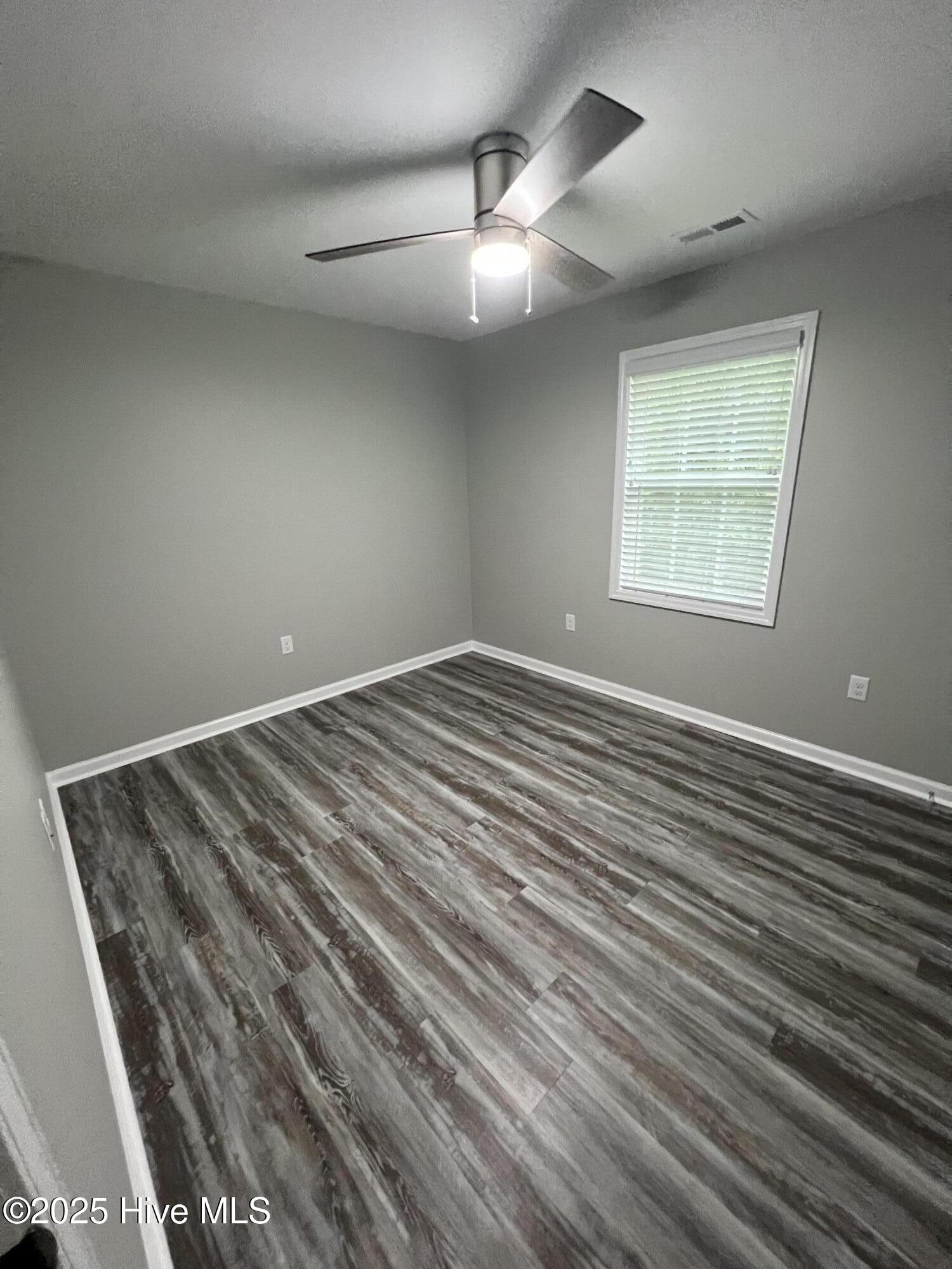 100526782 | Photo 12