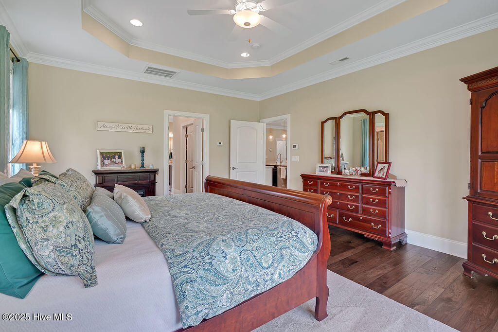 100514477 | Photo 25