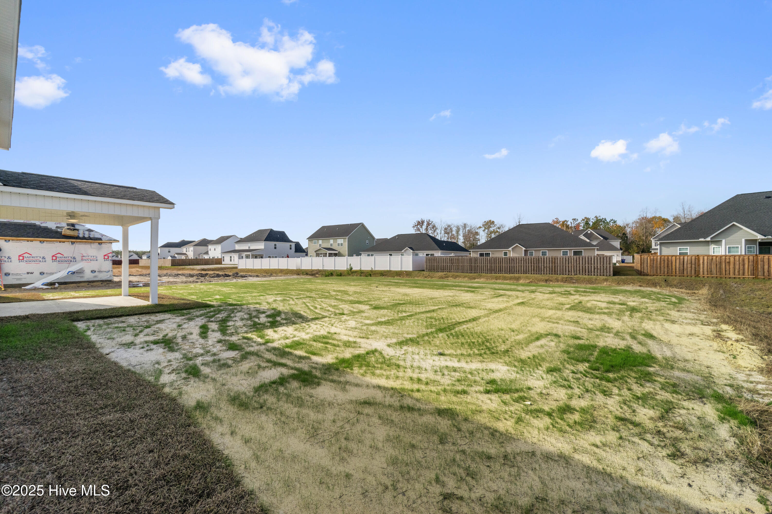 100518960 | Photo 32