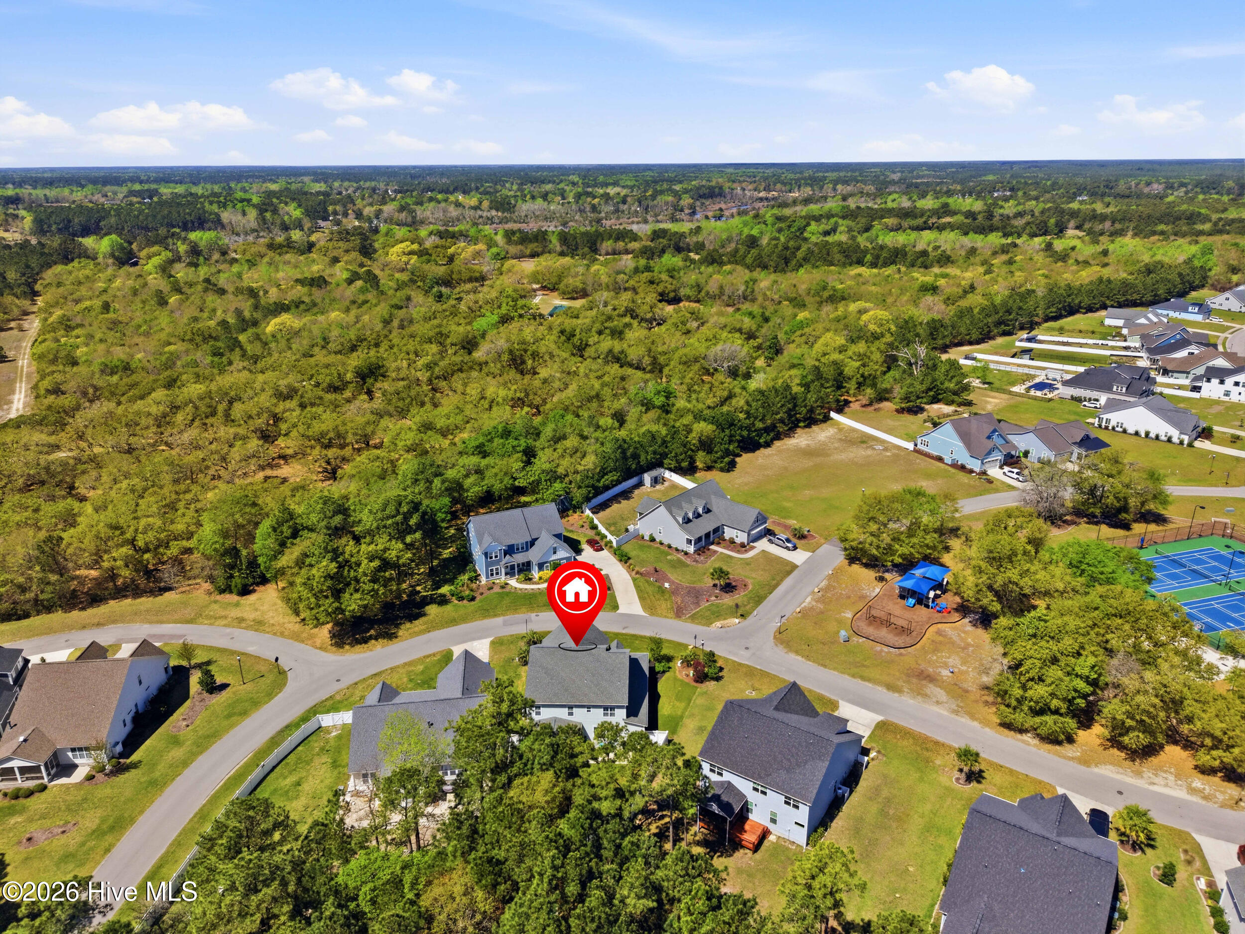 100565471 | Photo 71