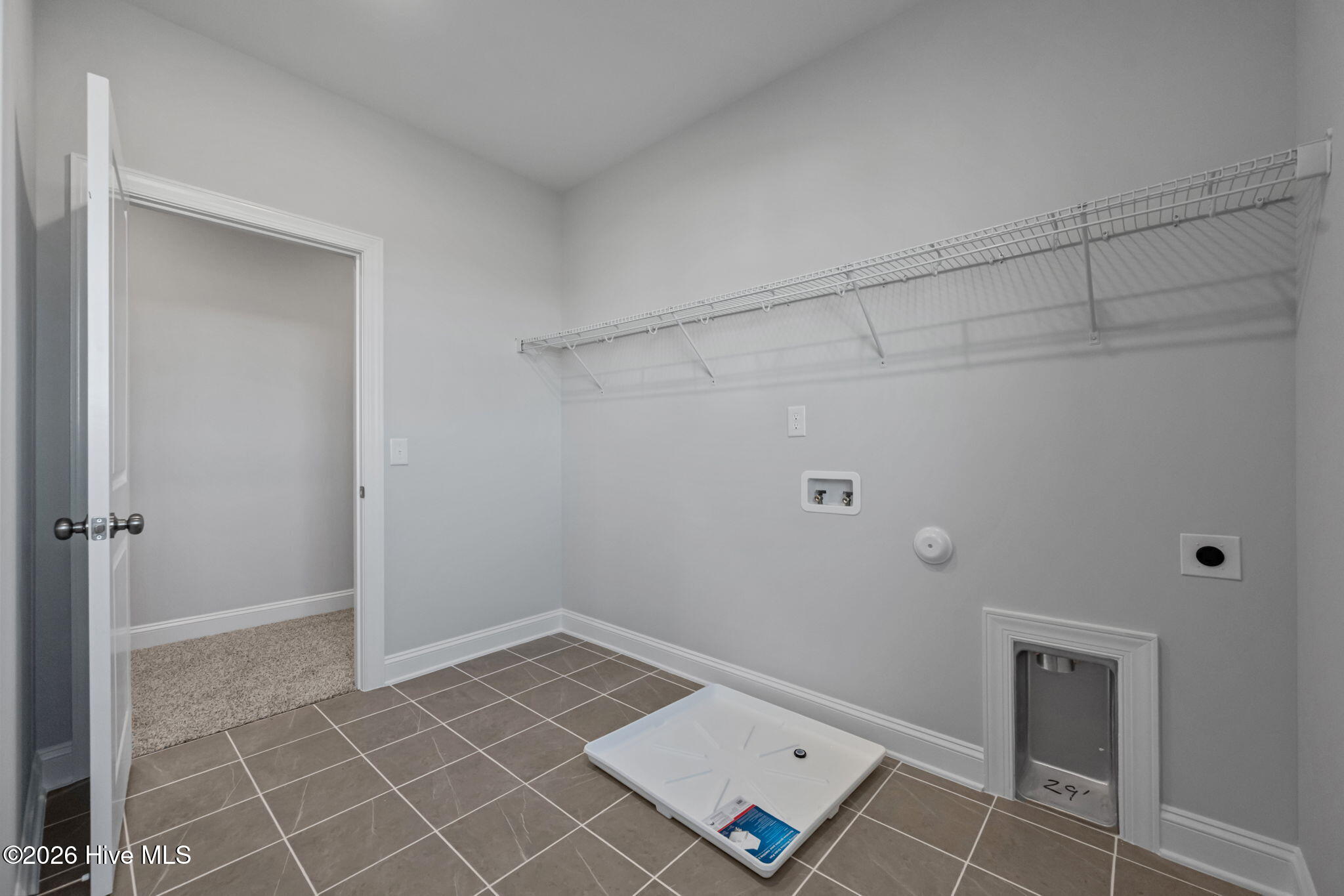 100566681 | Photo 50