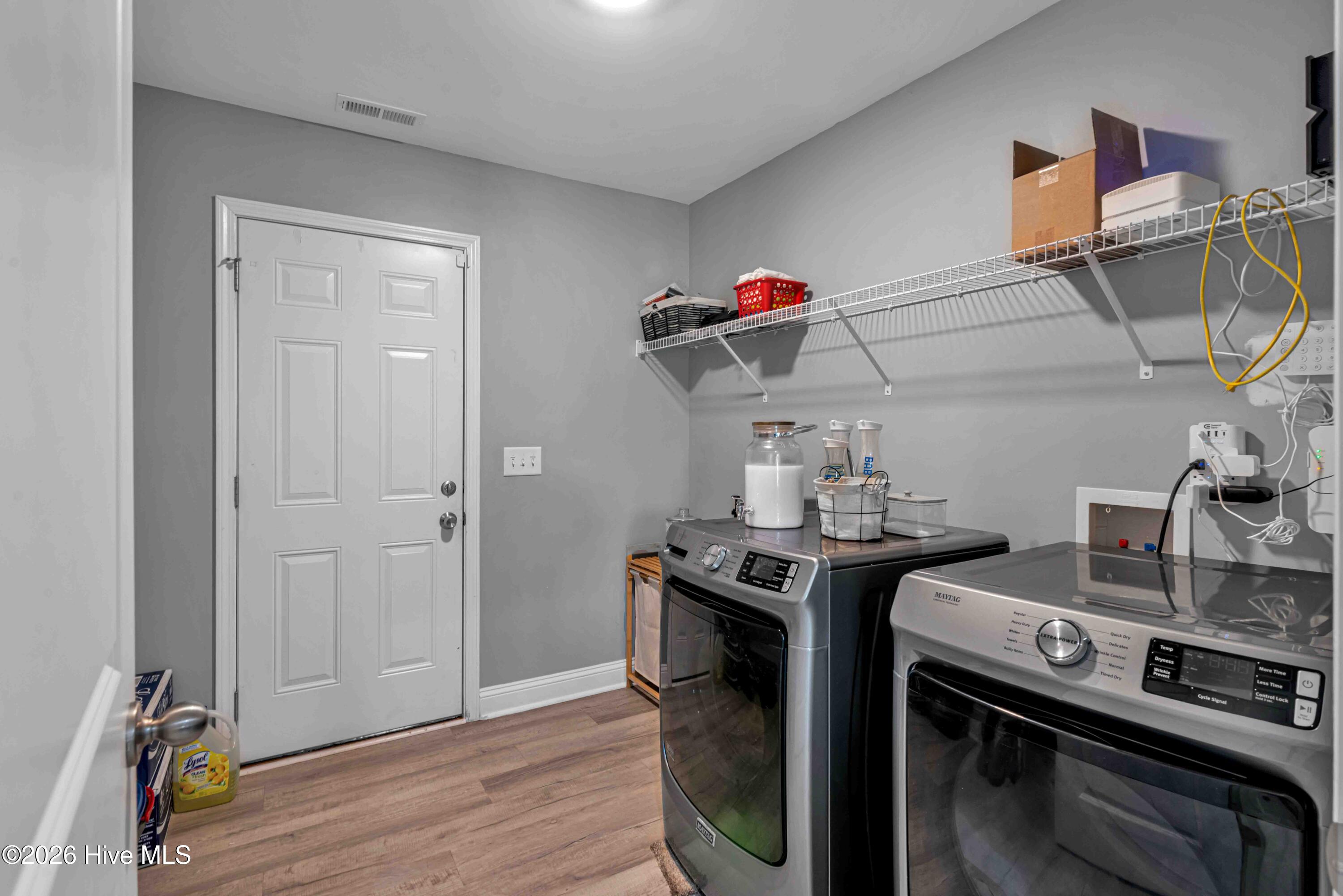 100558527 | Photo 17