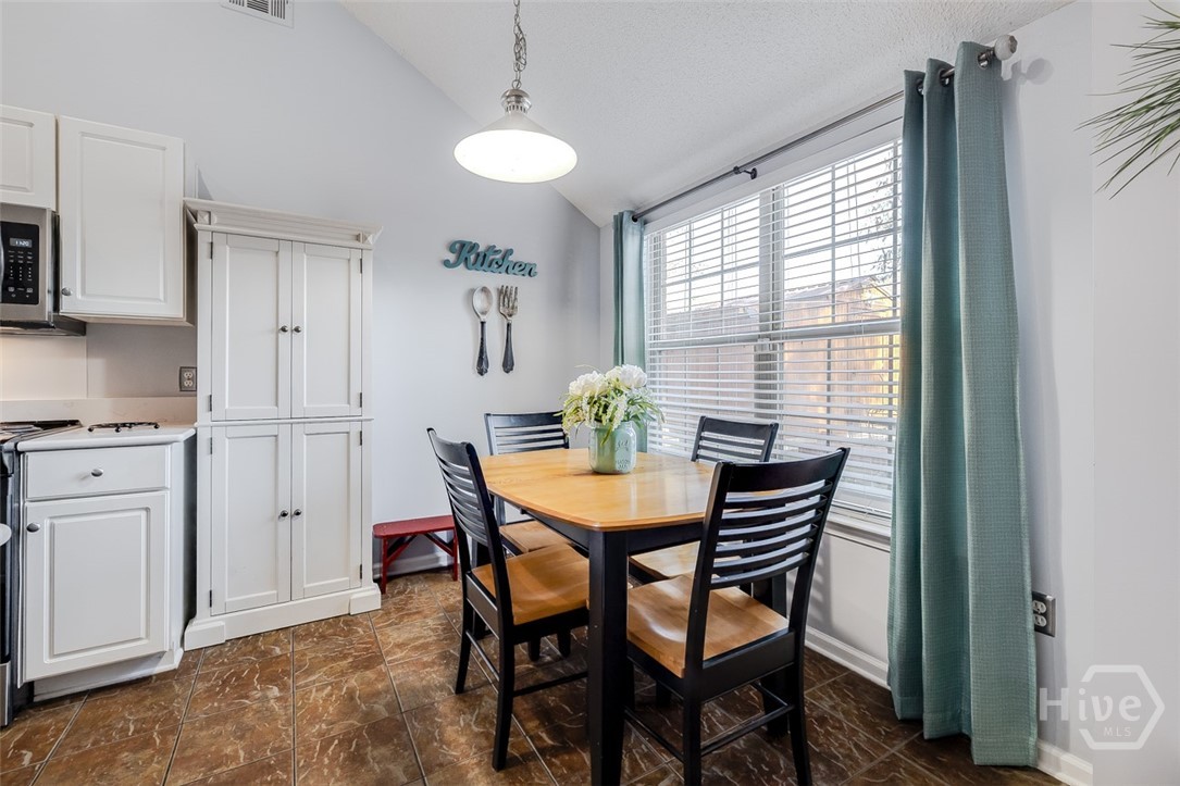 112 Oak Grove Lane, Savannah, GA, 31419