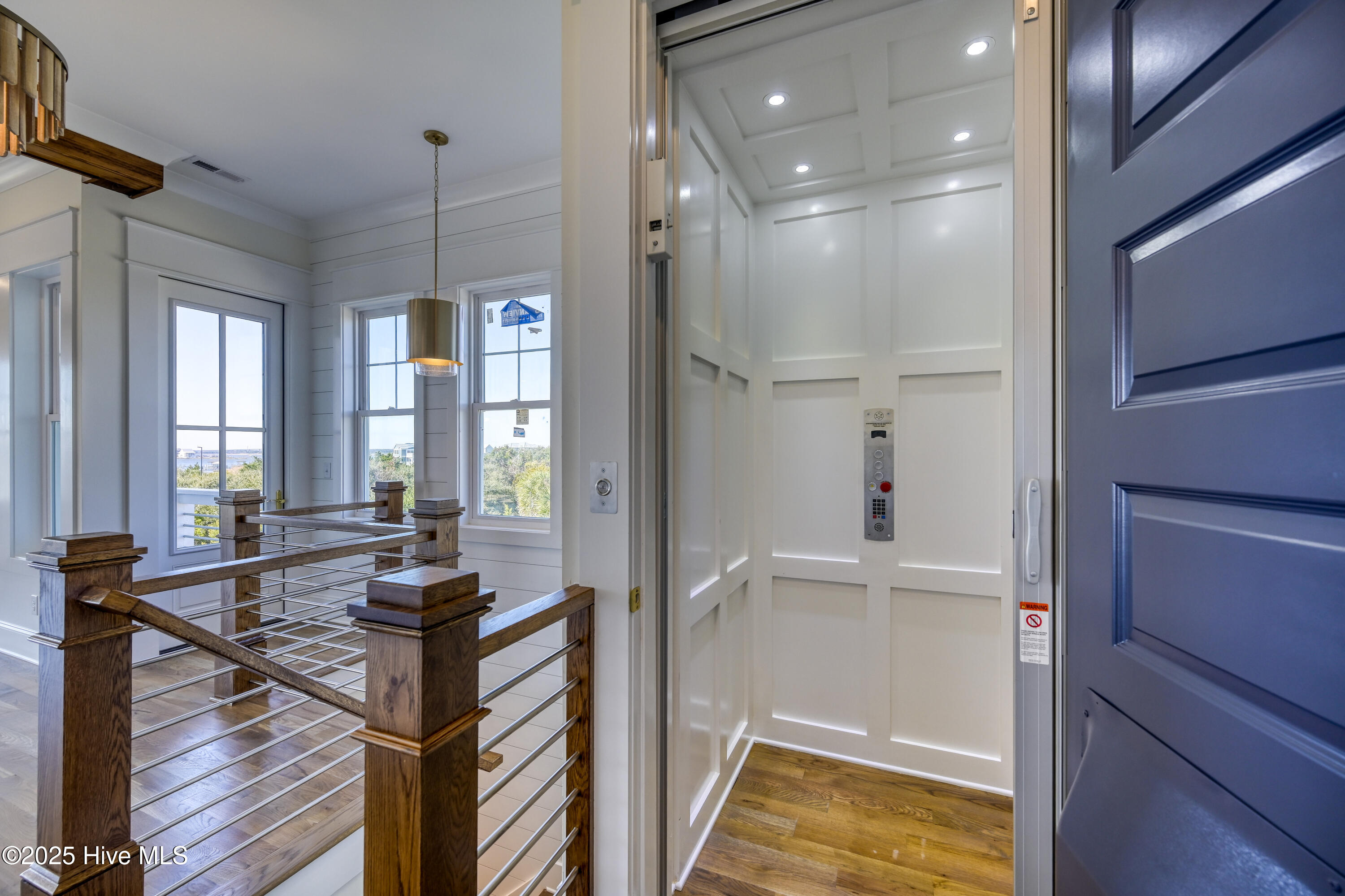 100516070 | Photo 31