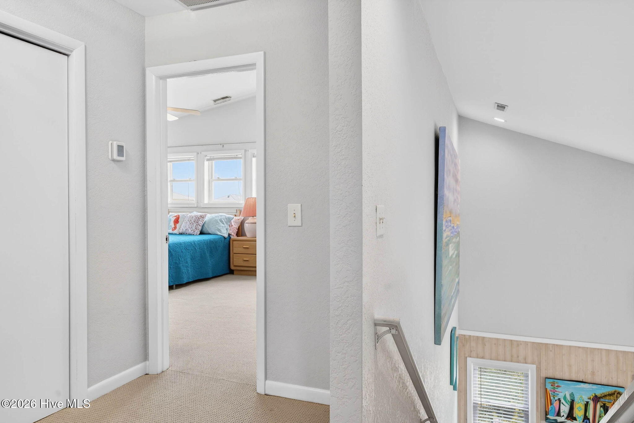 100562885 | Photo 25