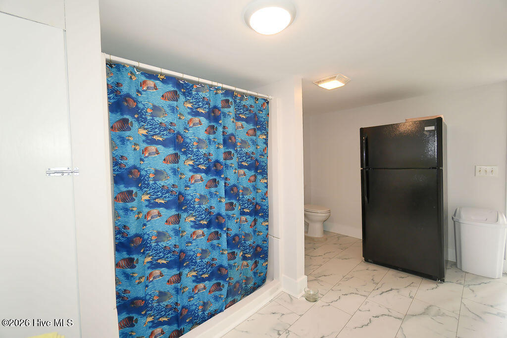 100551921 | Photo 36