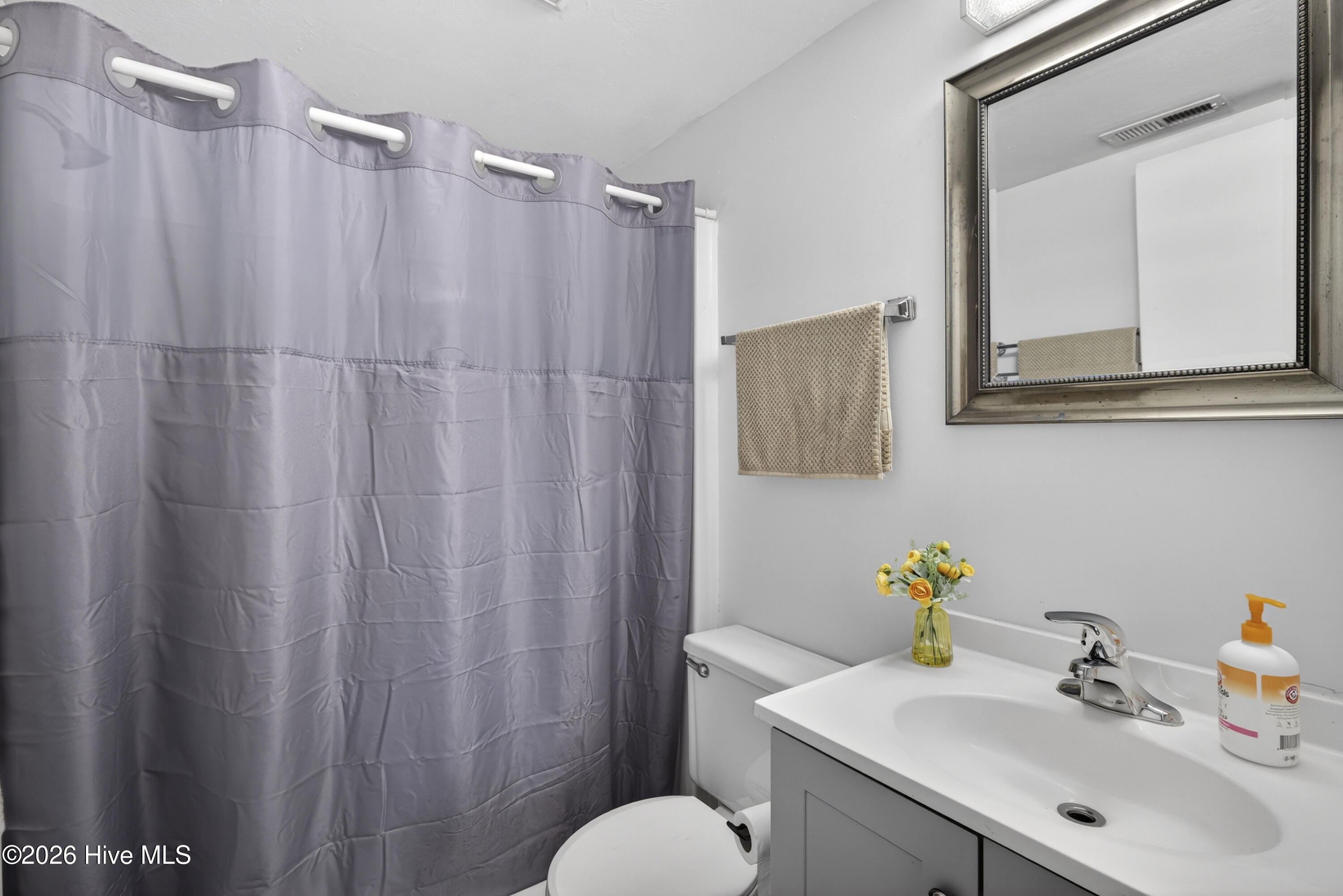 100565573 | Photo 32