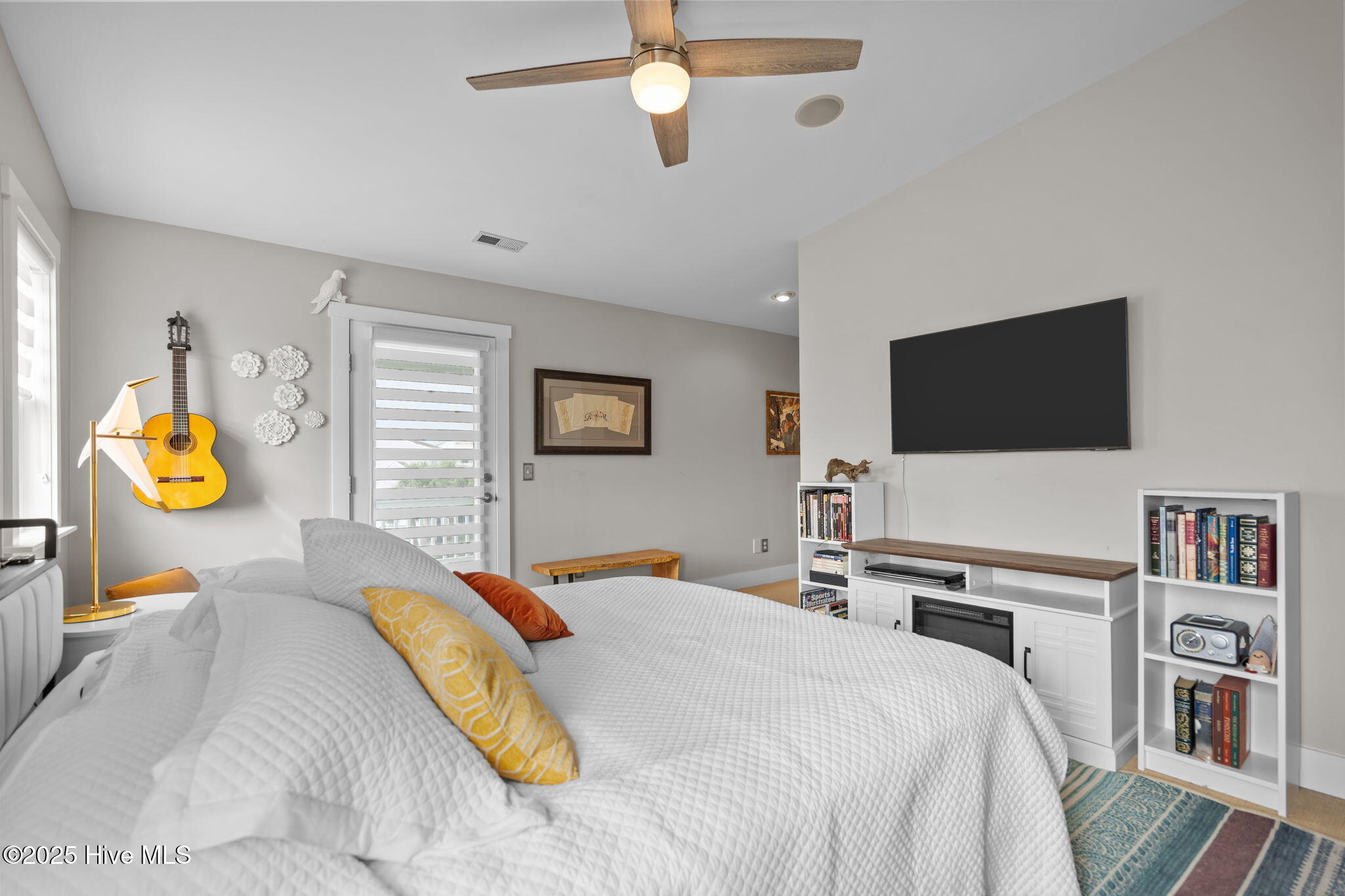 100528762 | Photo 67