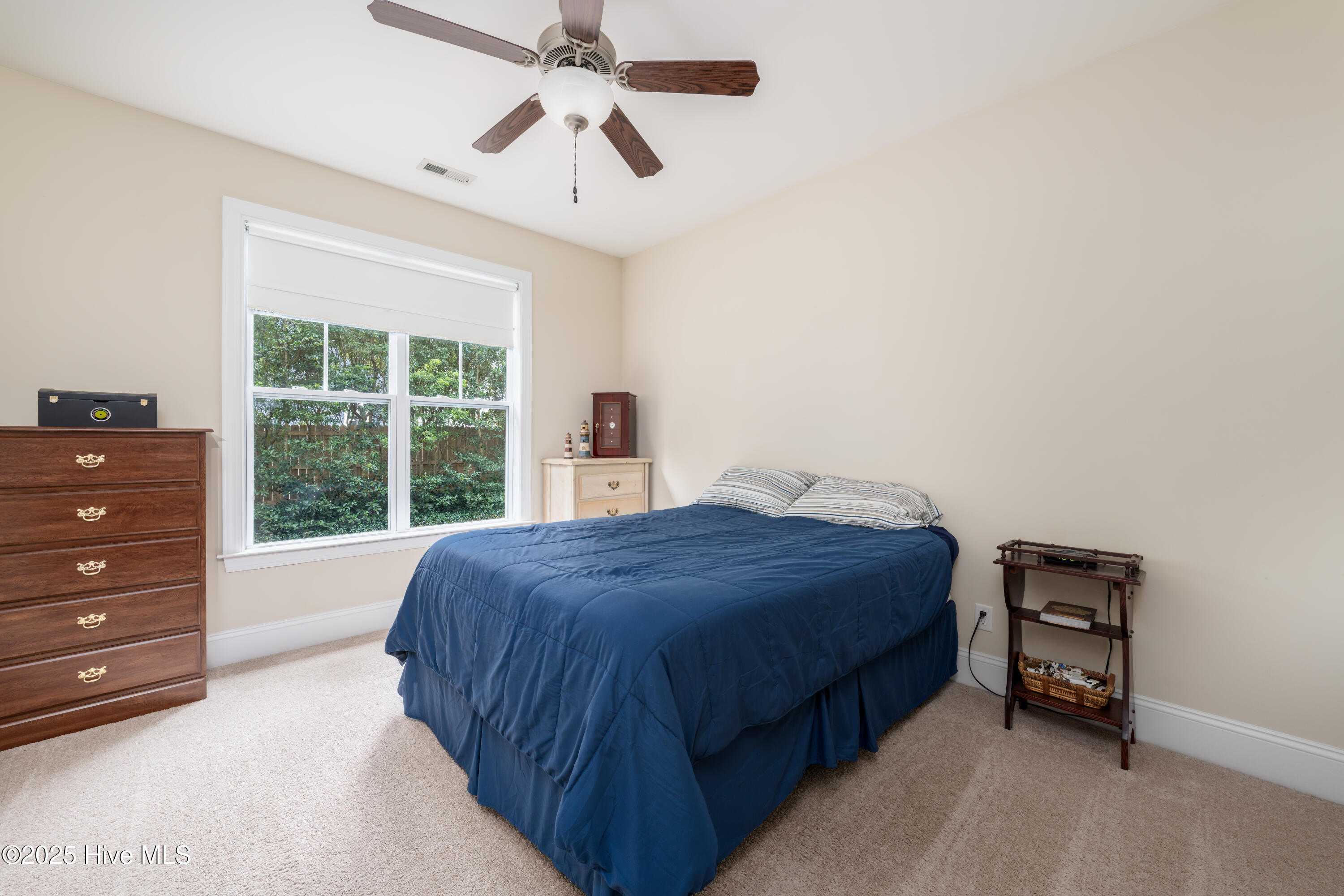 100532566 | Photo 36