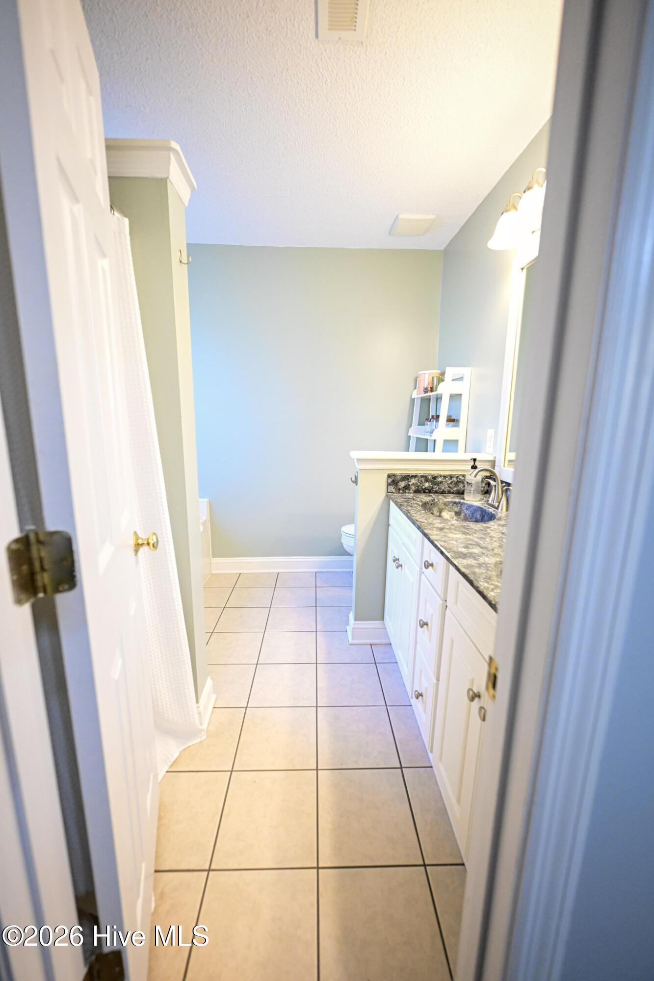 100549059 | Photo 17