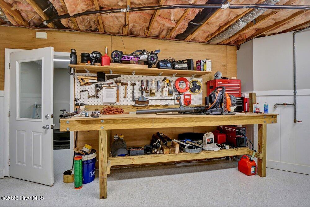 100559715 | Photo 54