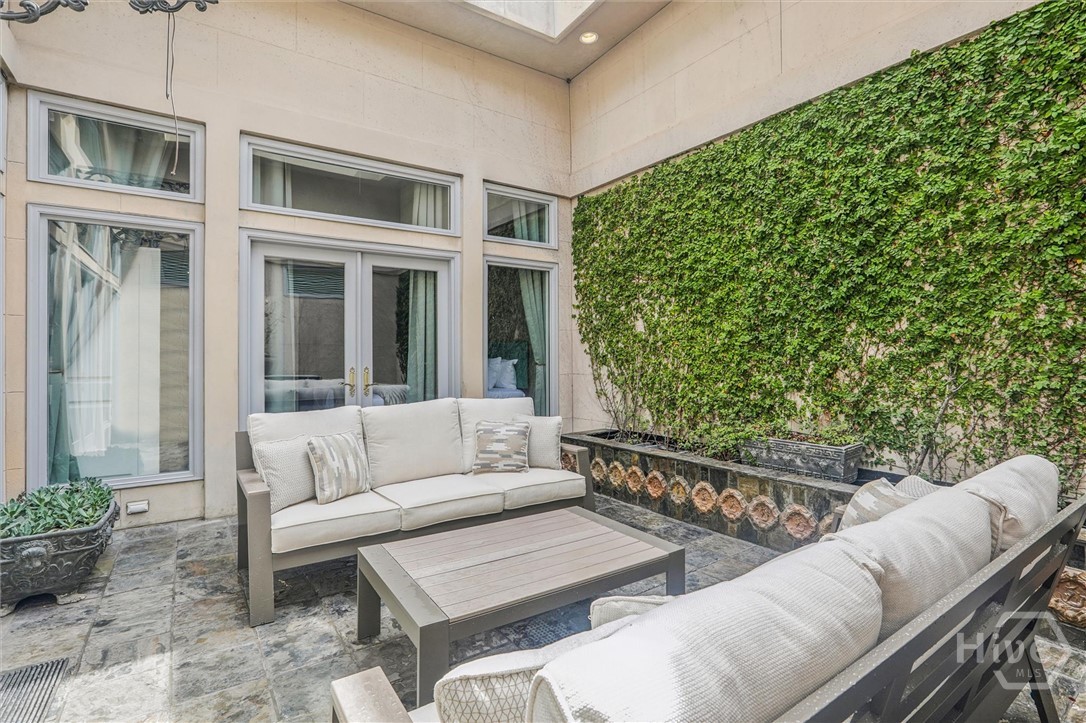 Unit C Penthouse
Atrium