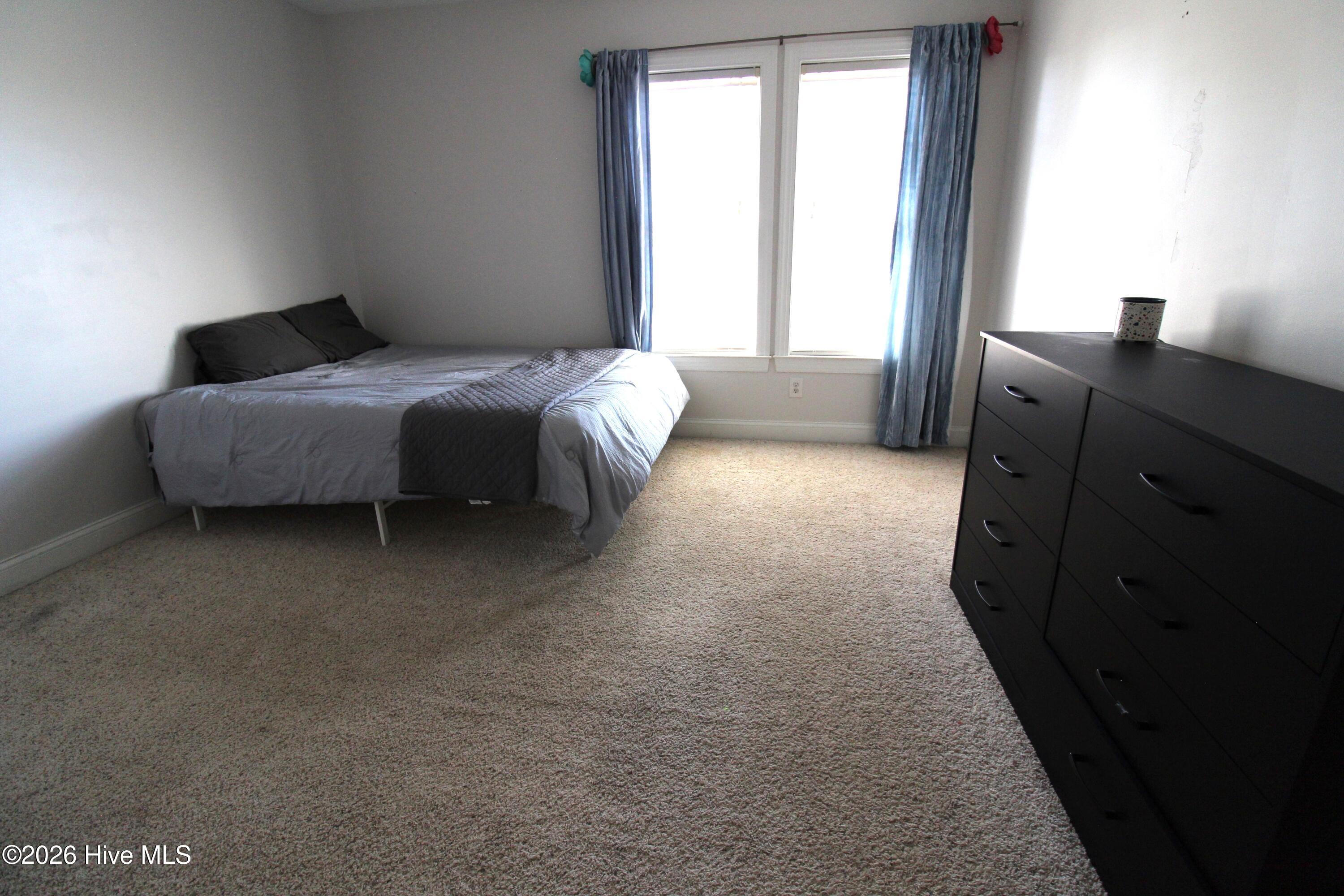 100538724 | Photo 38