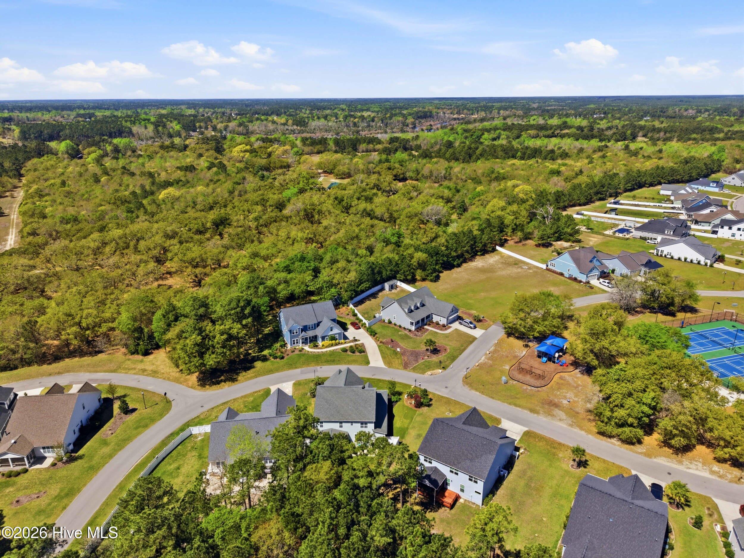 100565471 | Photo 70