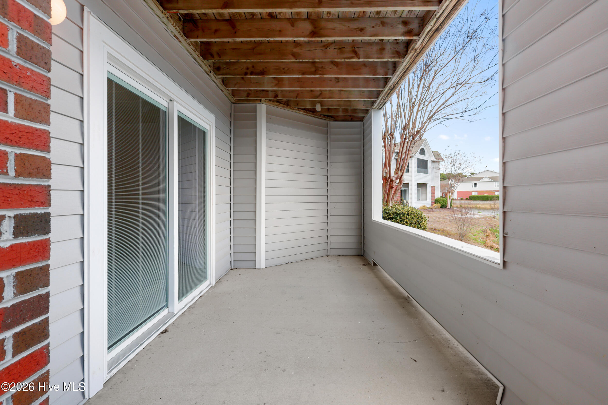 100559813 | Photo 27