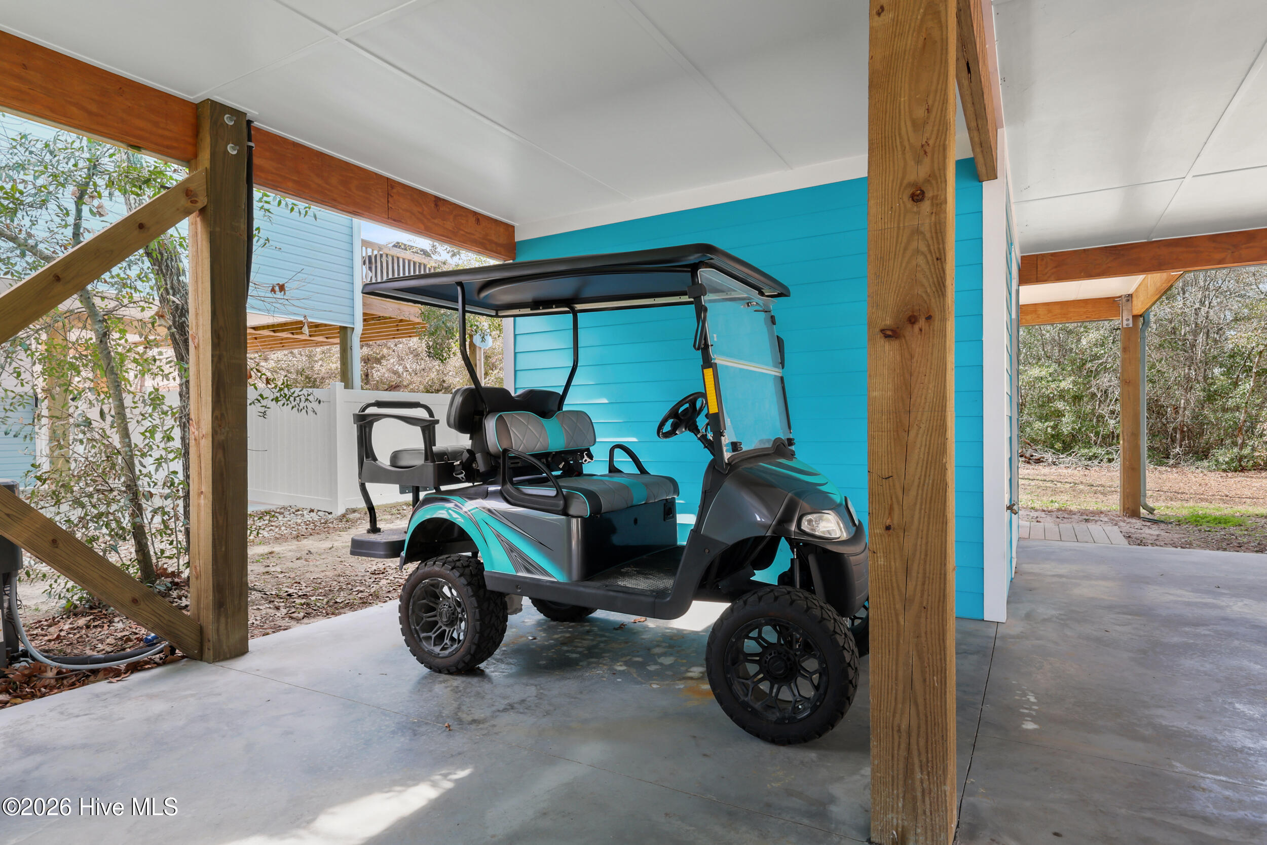 100558467 | Photo 19