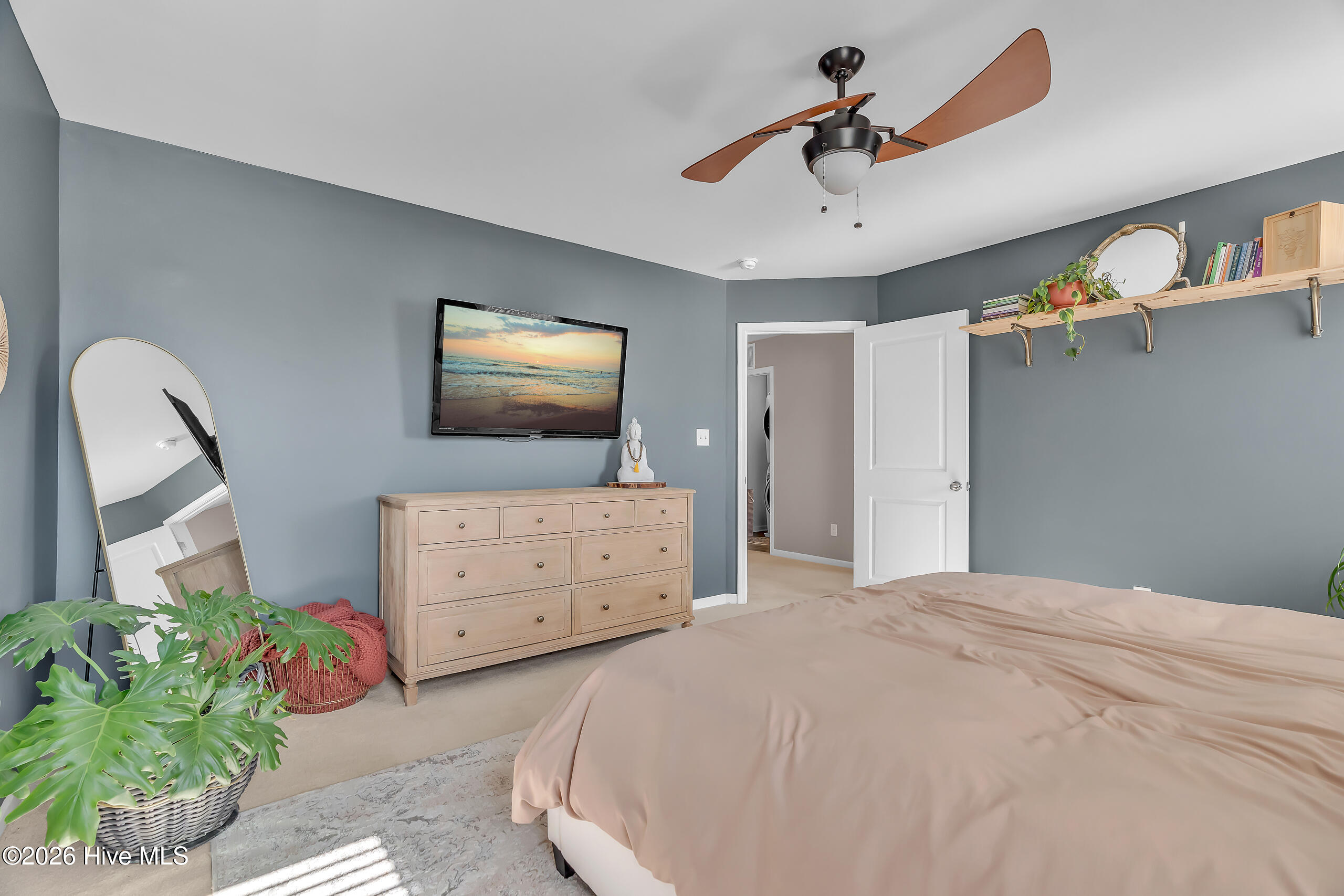 100551354 | Photo 34