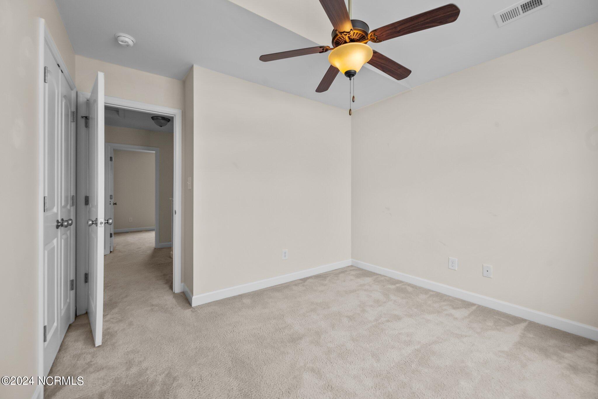 100549722 | Photo 19