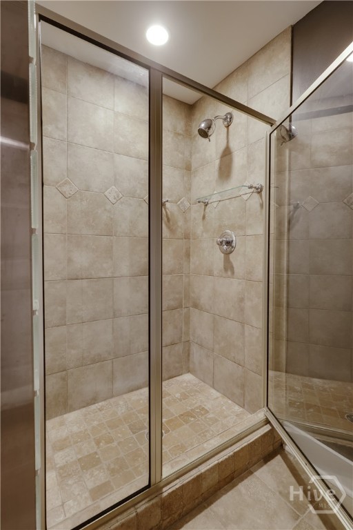 494 Baxter Street 32