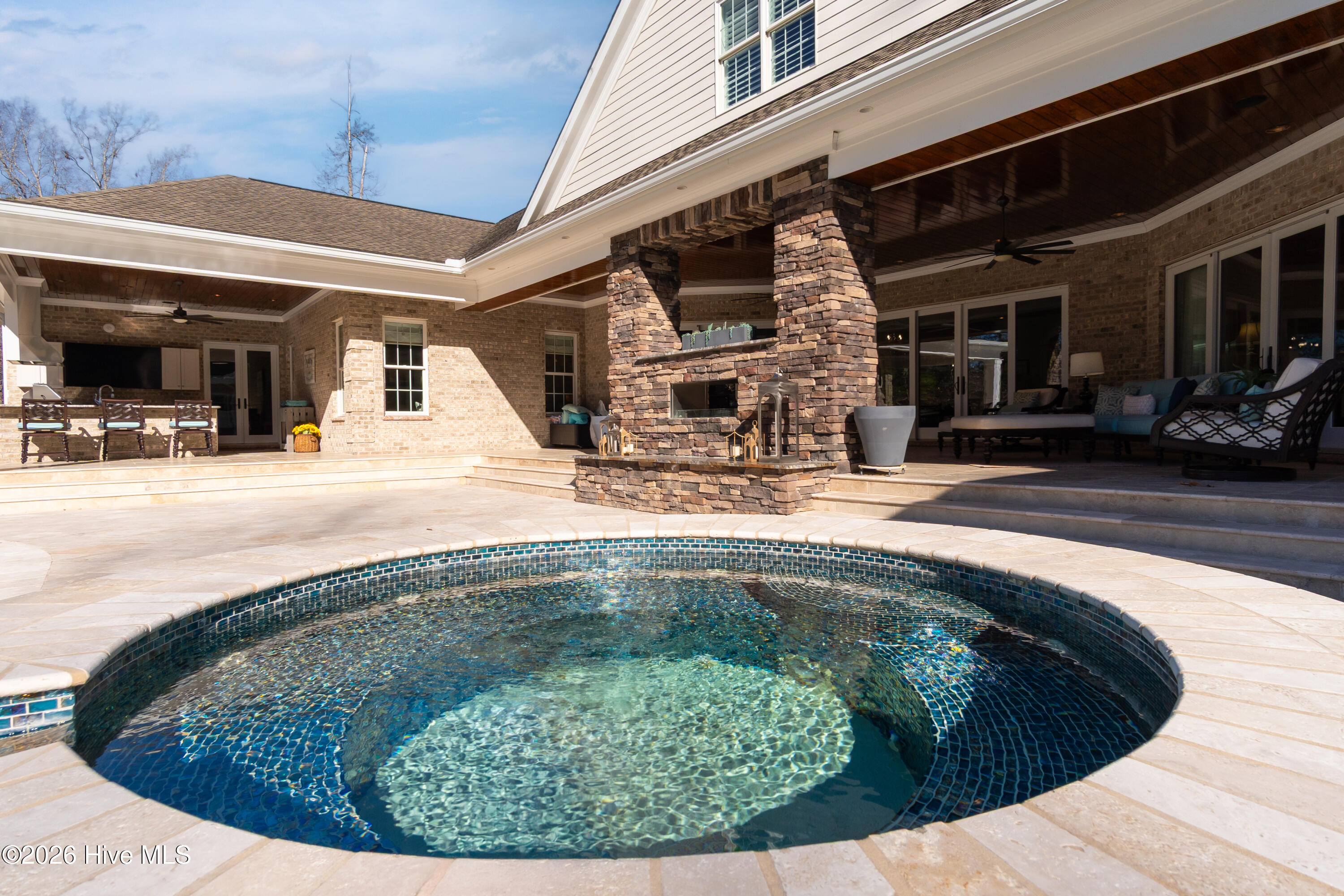 100550947 | Photo 104