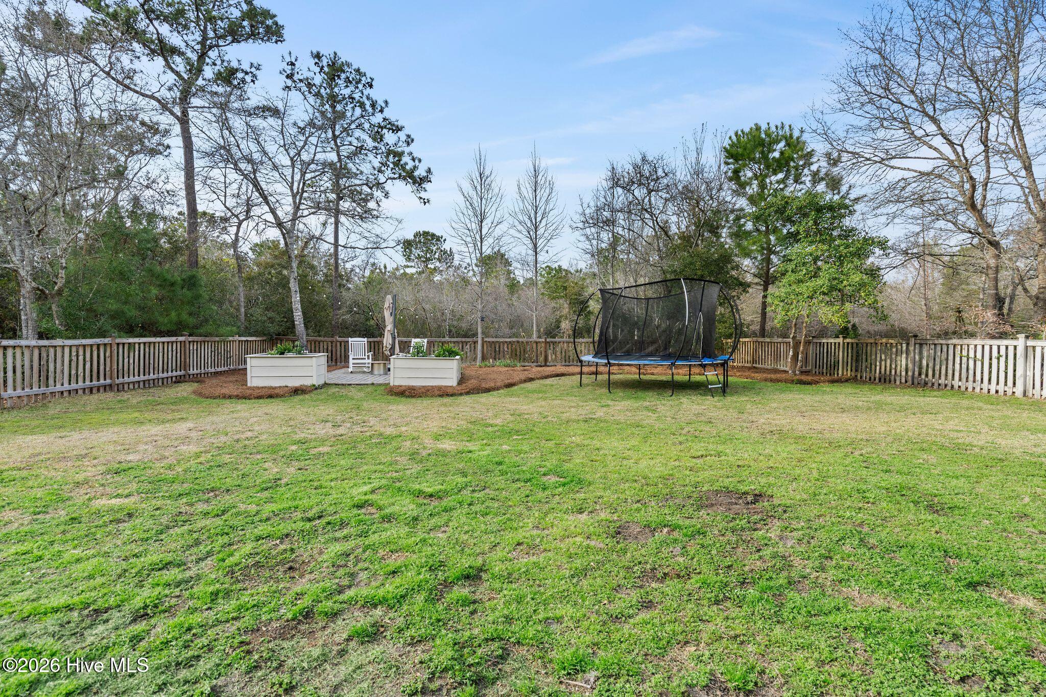 100562110 | Photo 56