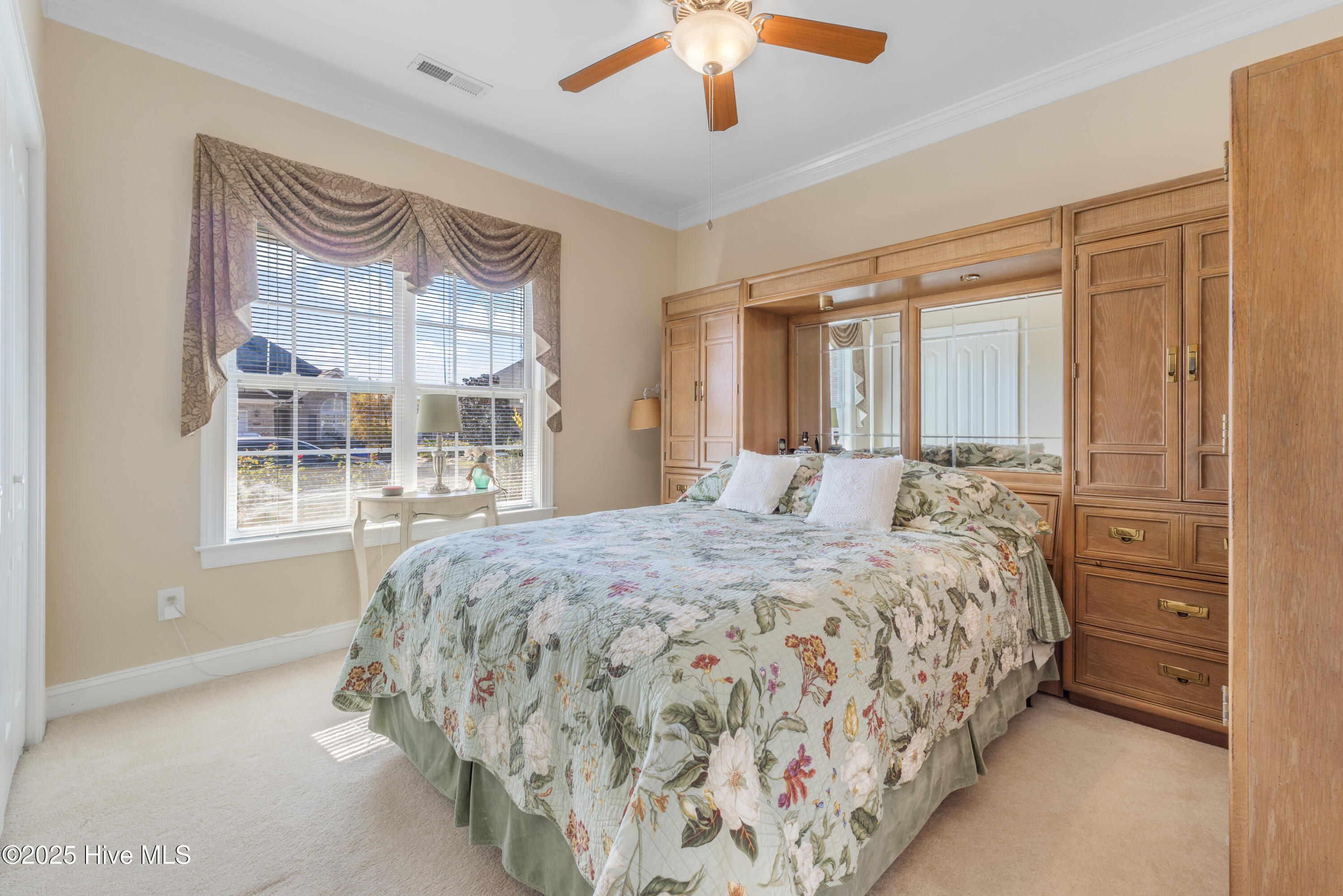 100541484 | Photo 13