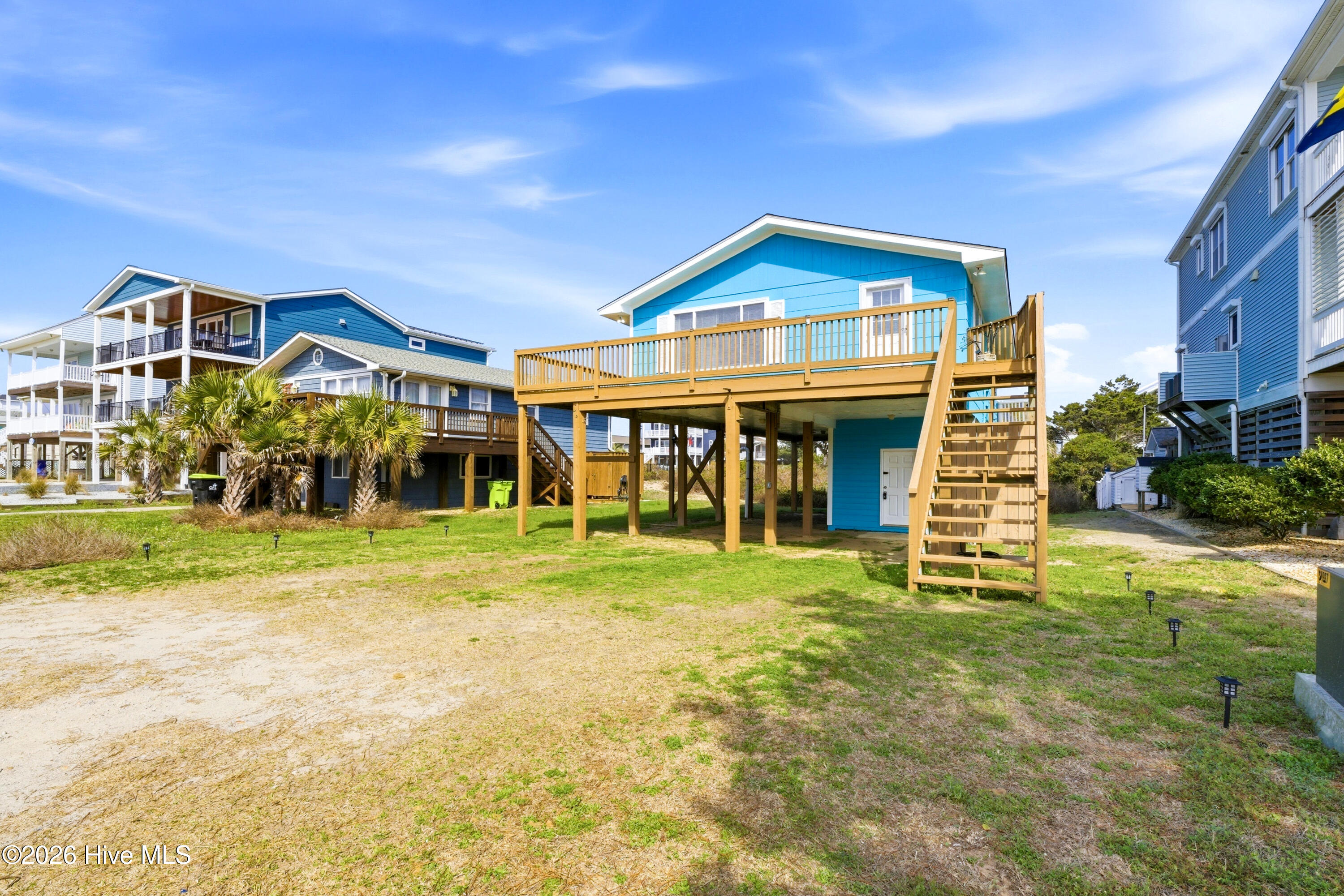 100557870 | Photo 13