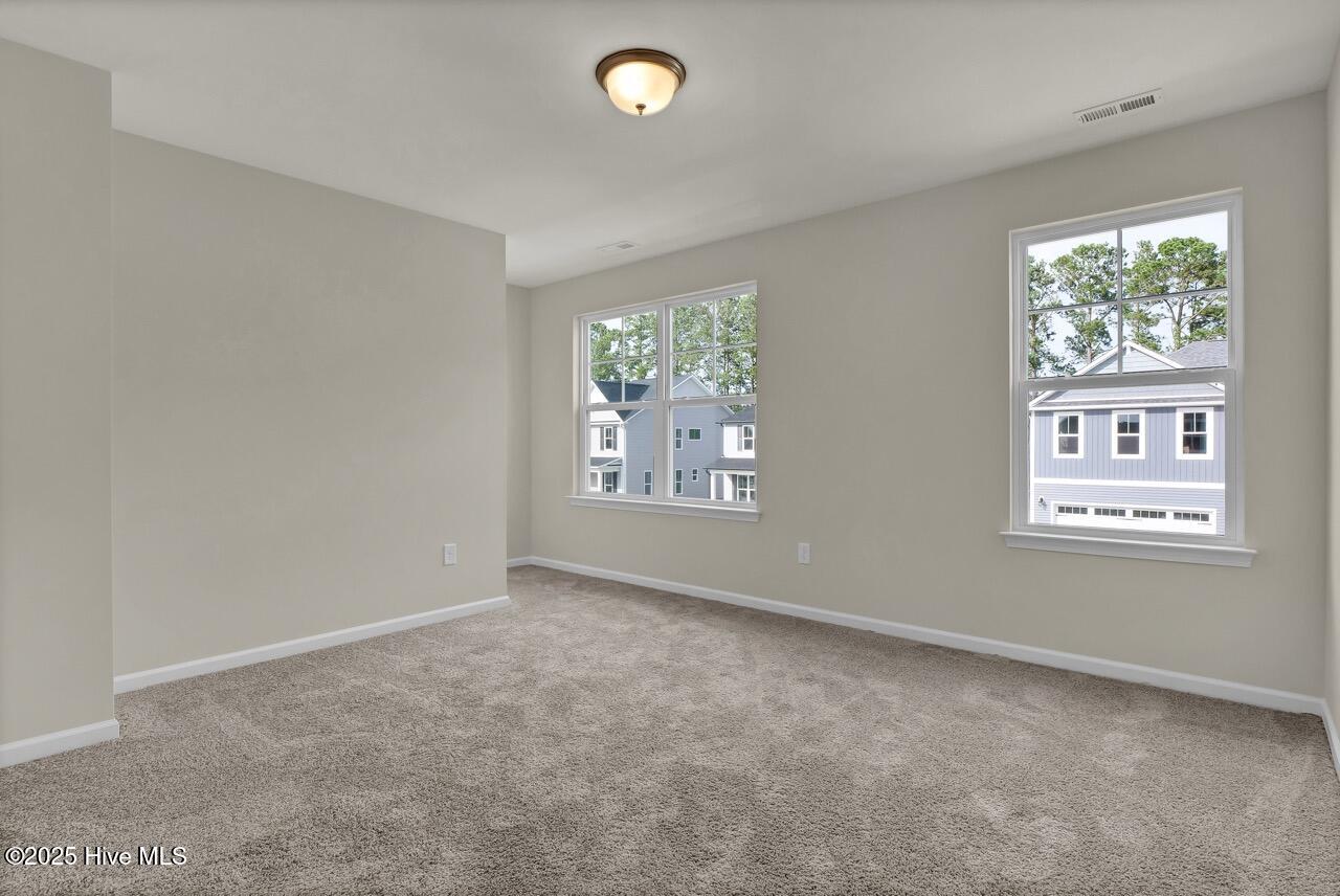 100543344 | Photo 30