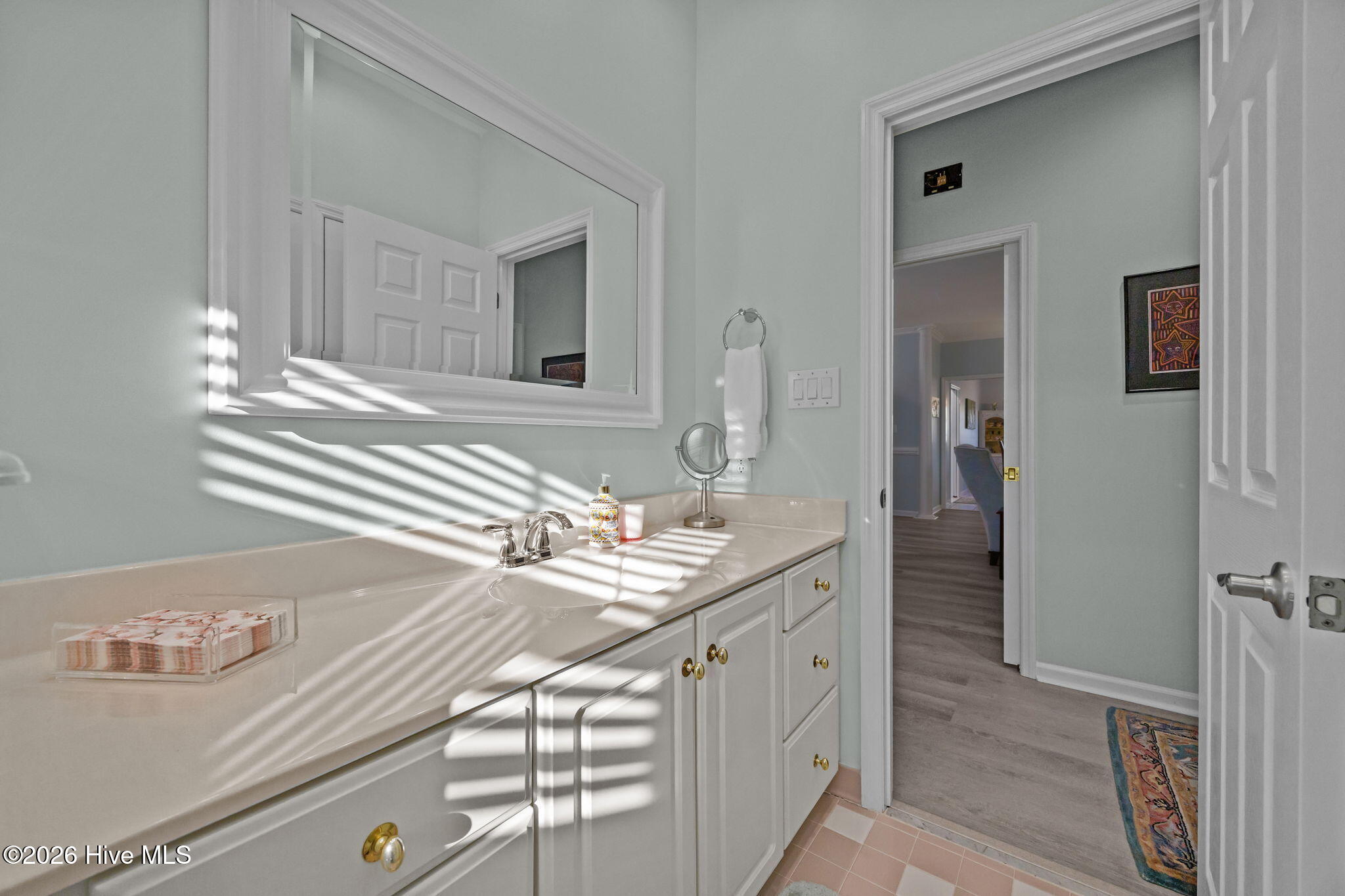 100547284 | Photo 30