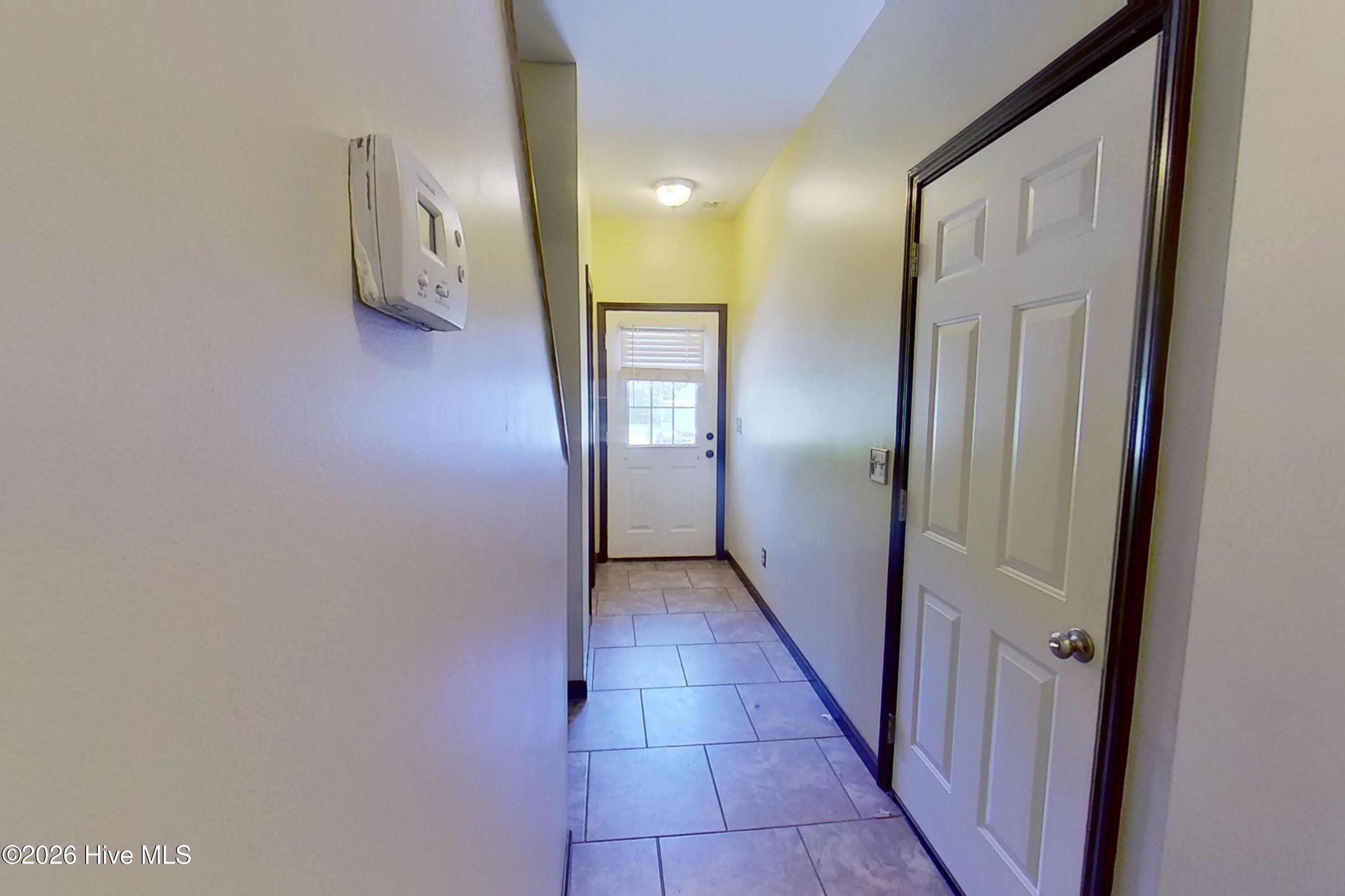 100554824 | Photo 11