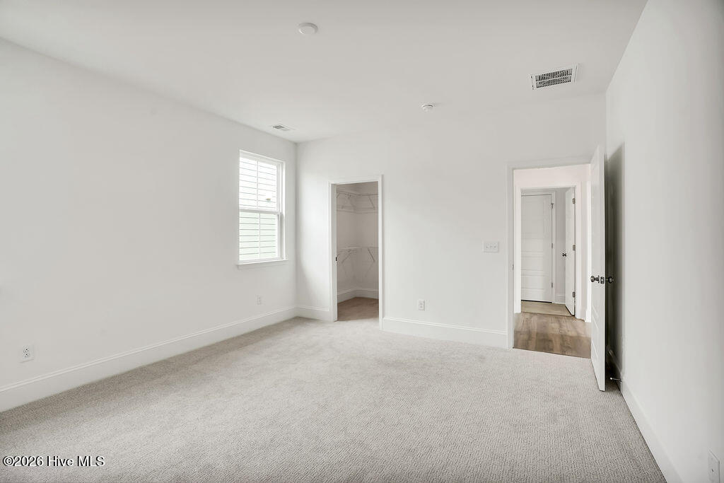 100545811 | Photo 10