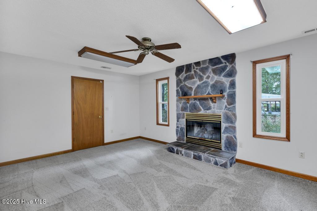 100530493 | Photo 14