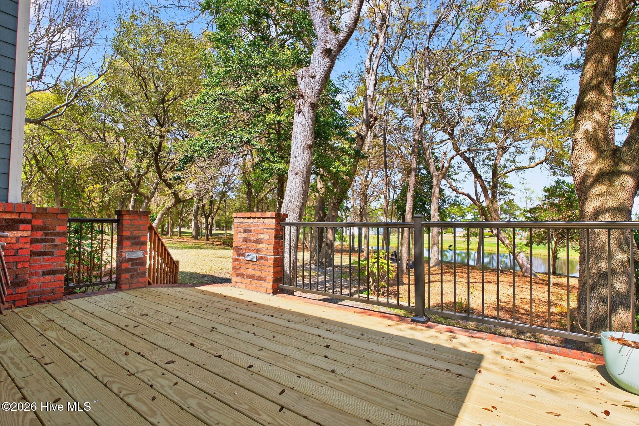 100564885 | Photo 69