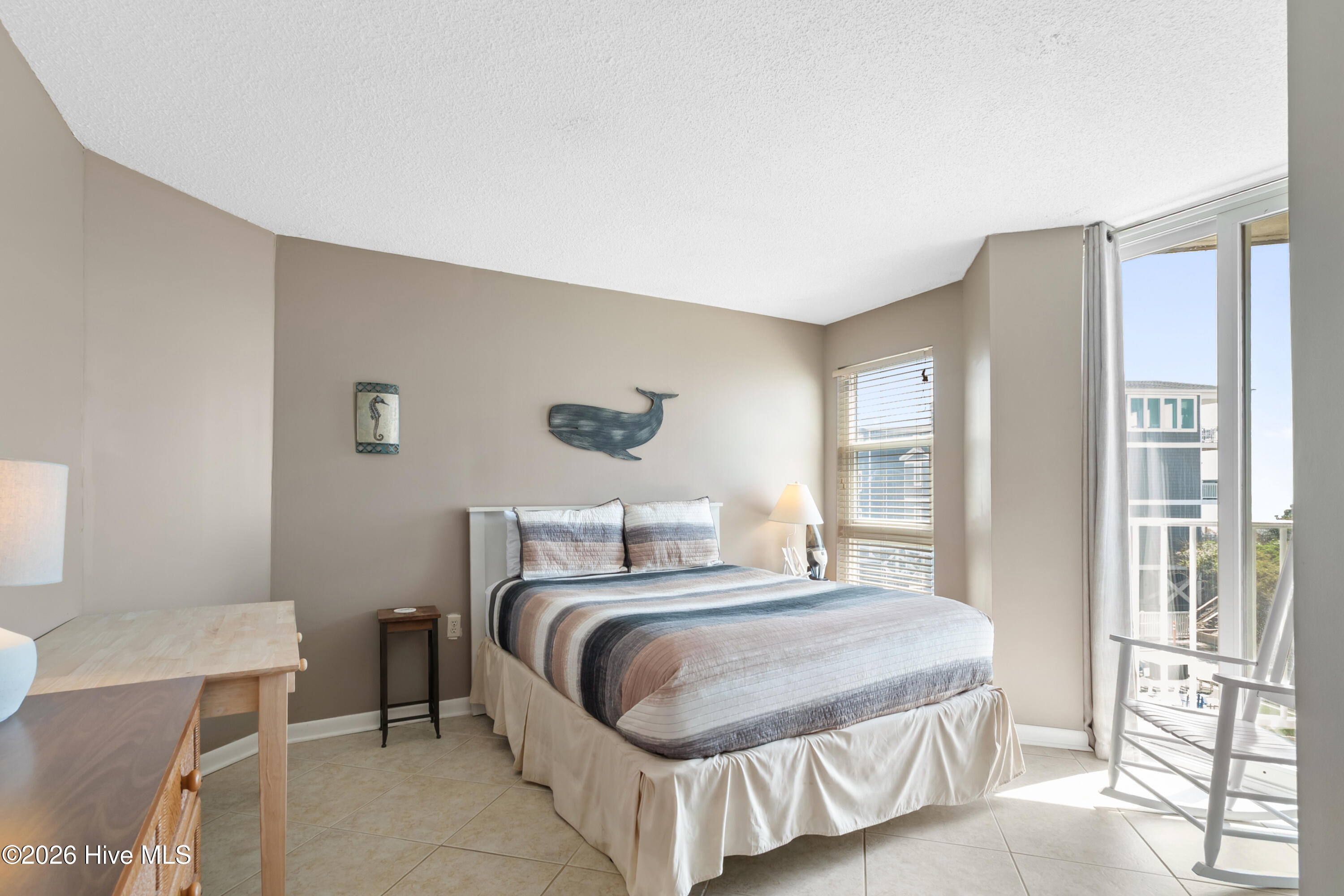 100567551 | Photo 10