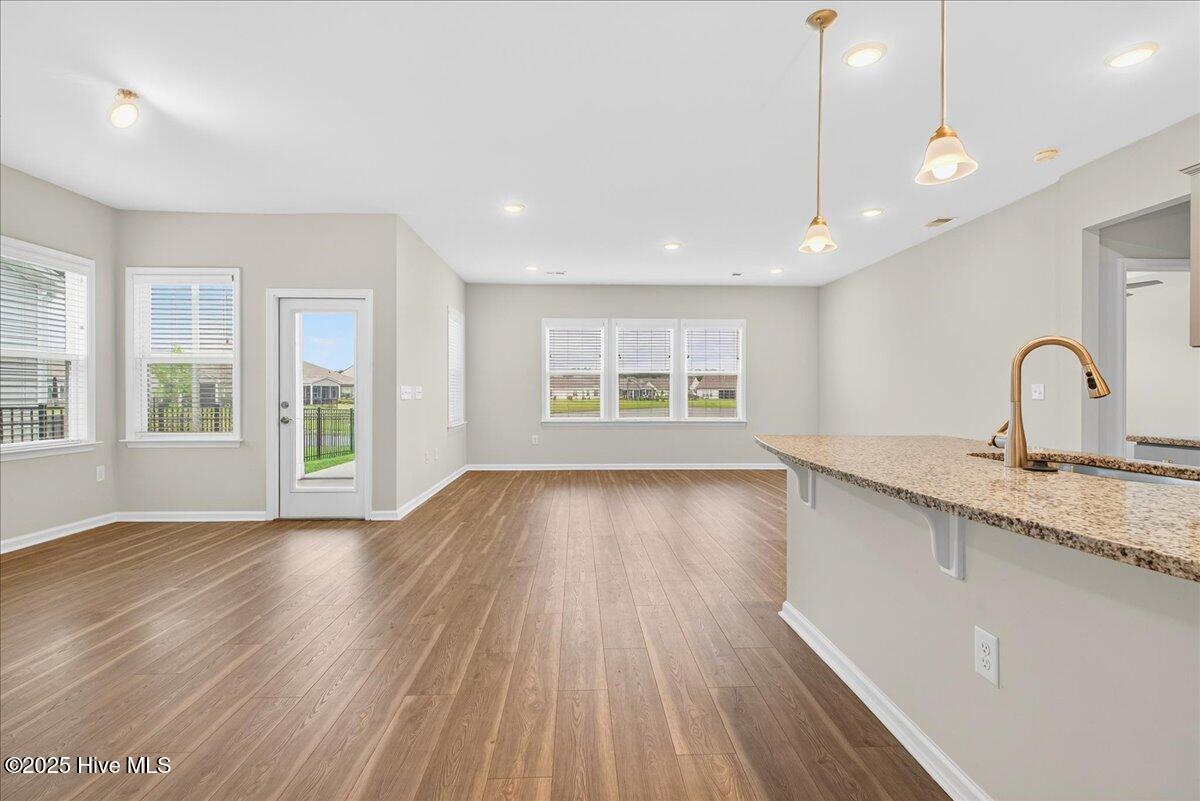 100522416 | Photo 18