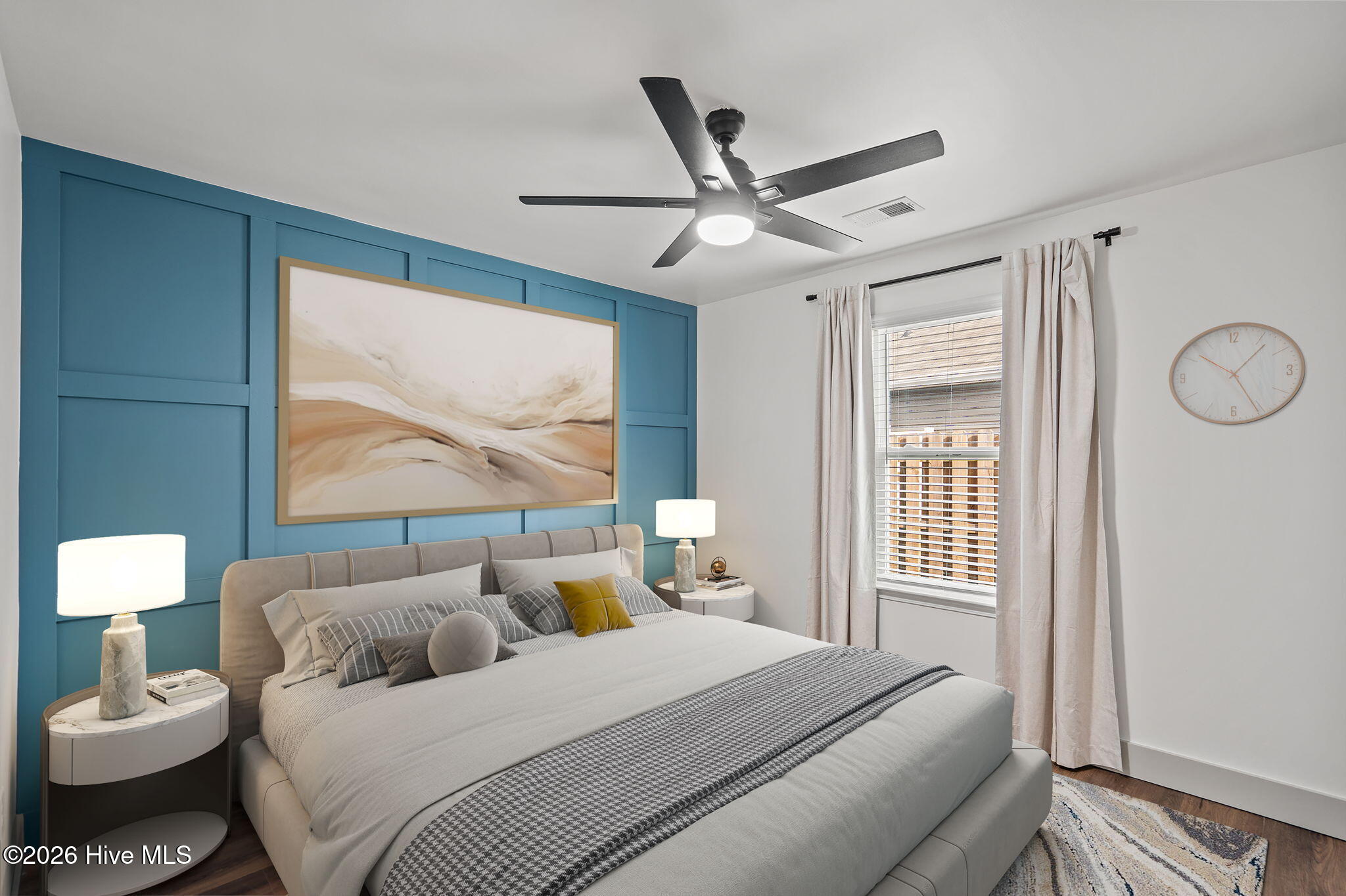 100555657 | Photo 55