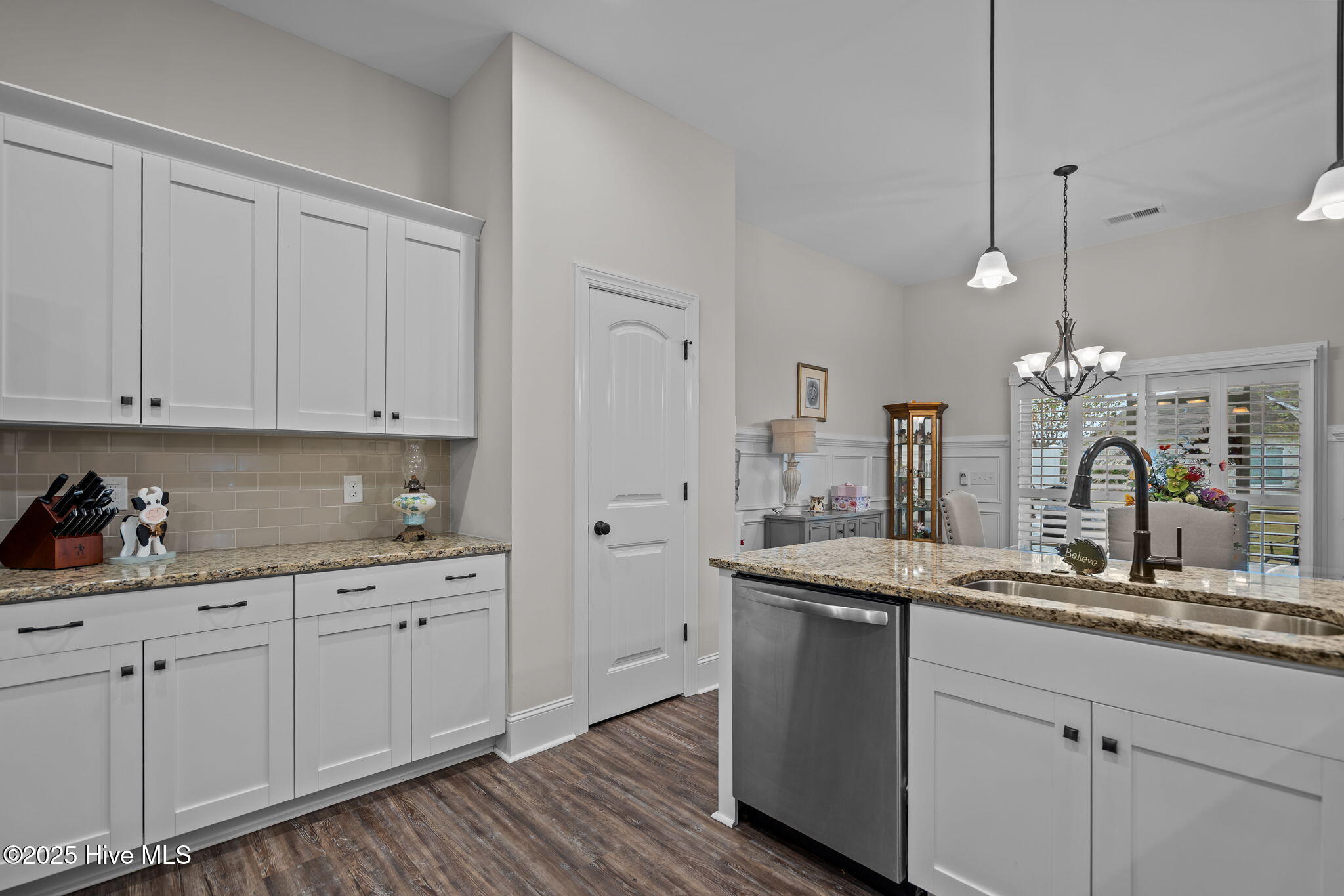 100539451 | Photo 14