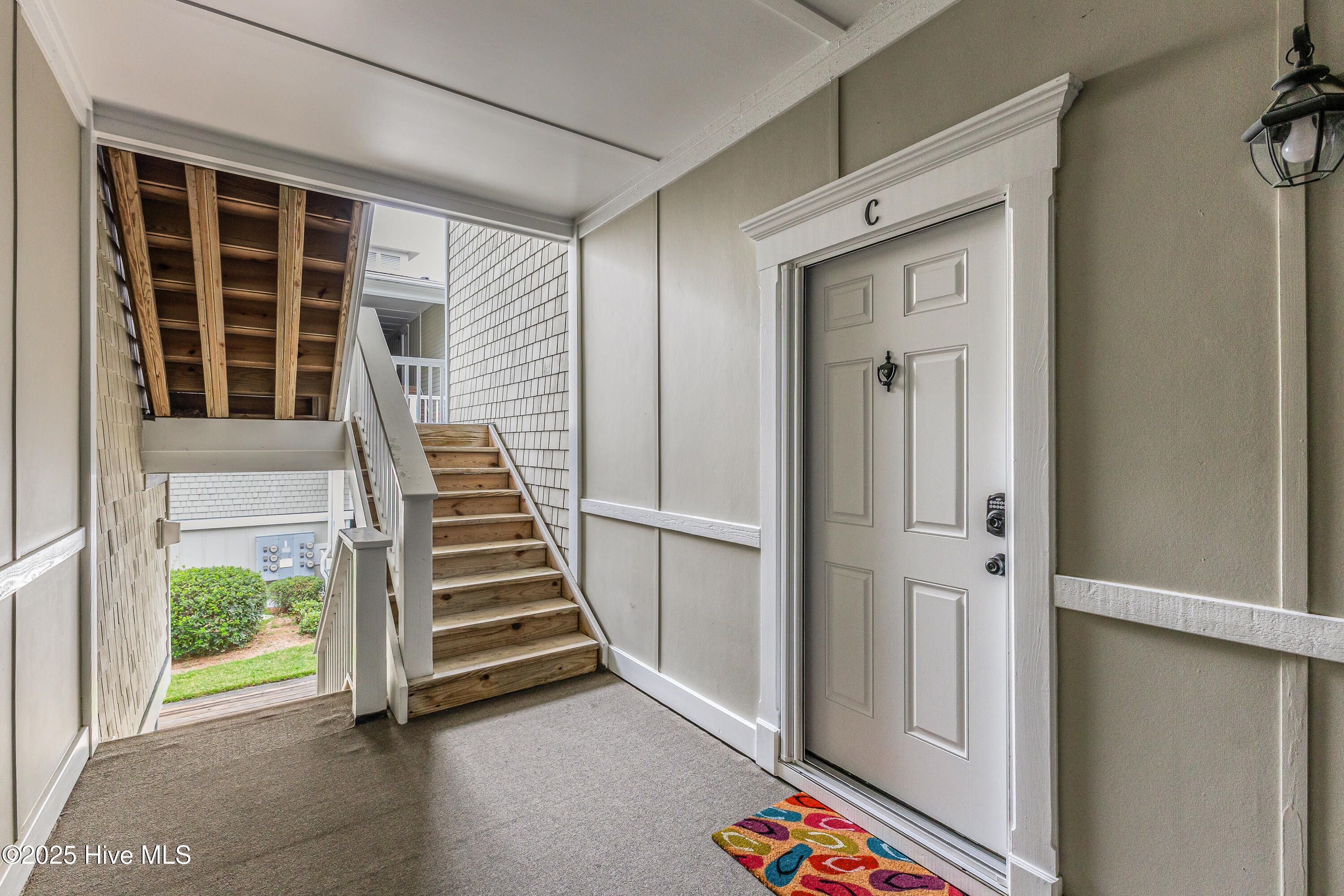 100528014 | Photo 29