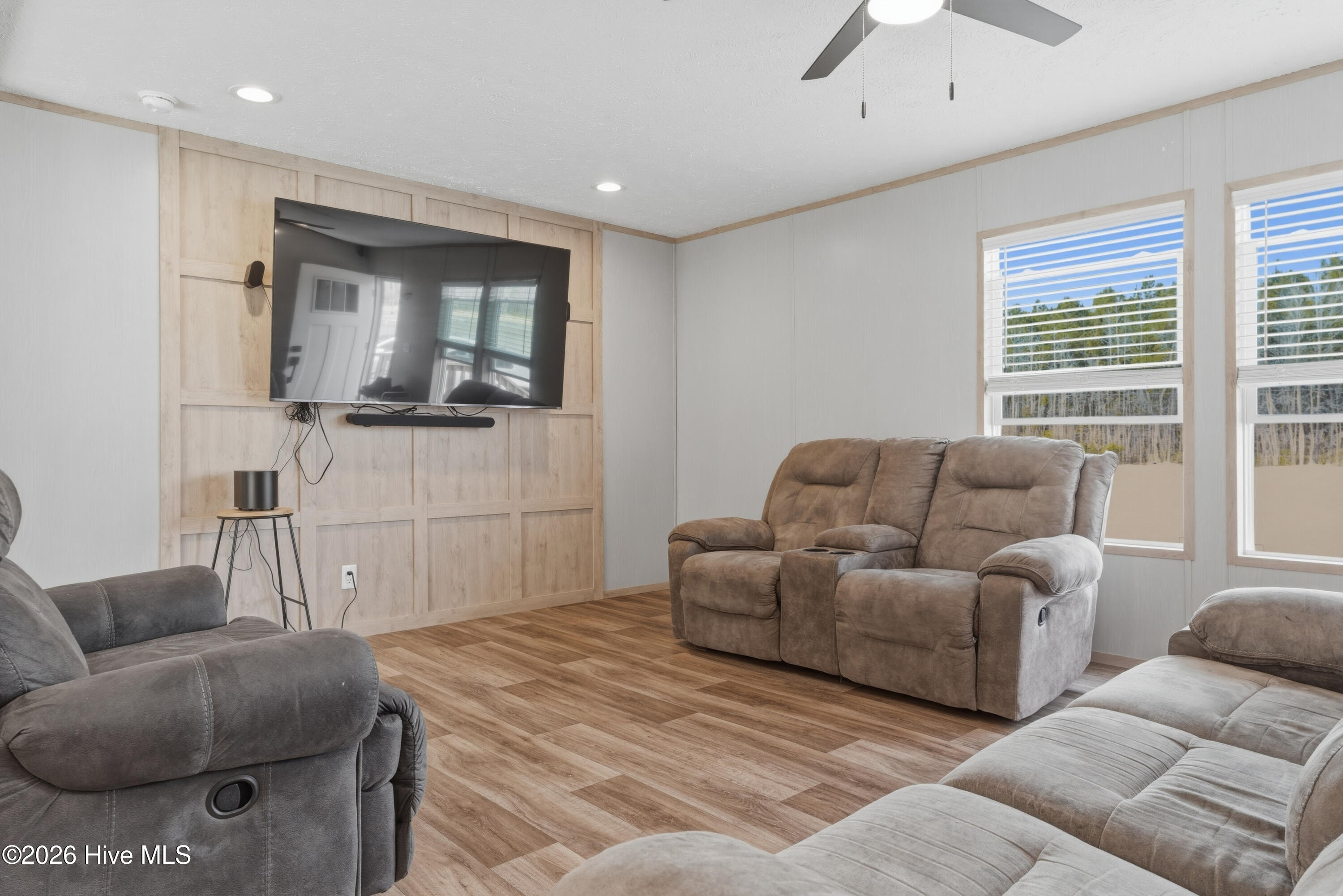 100555550 | Photo 11