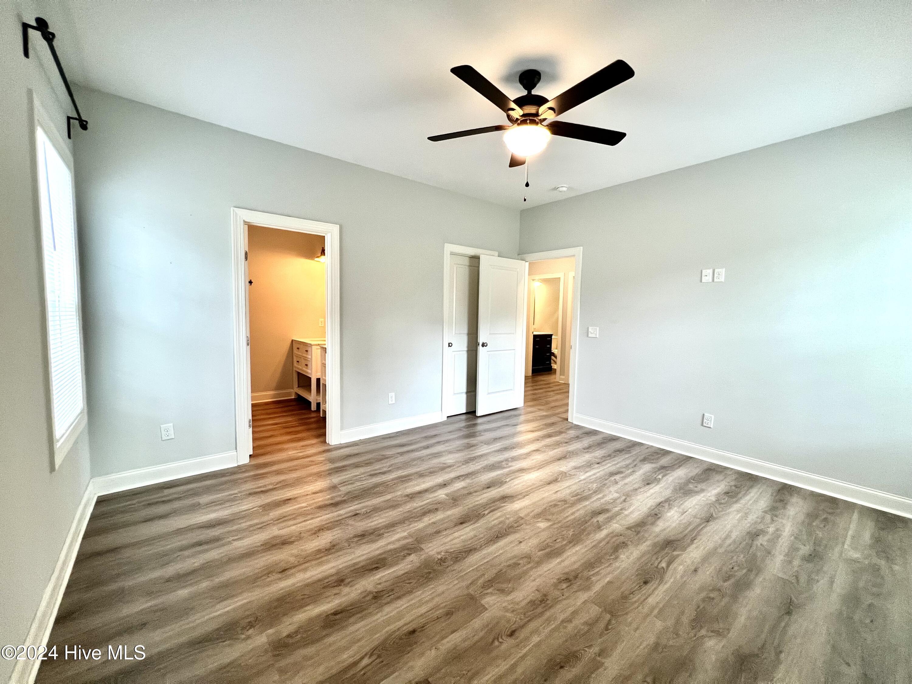 100546336 | Photo 15