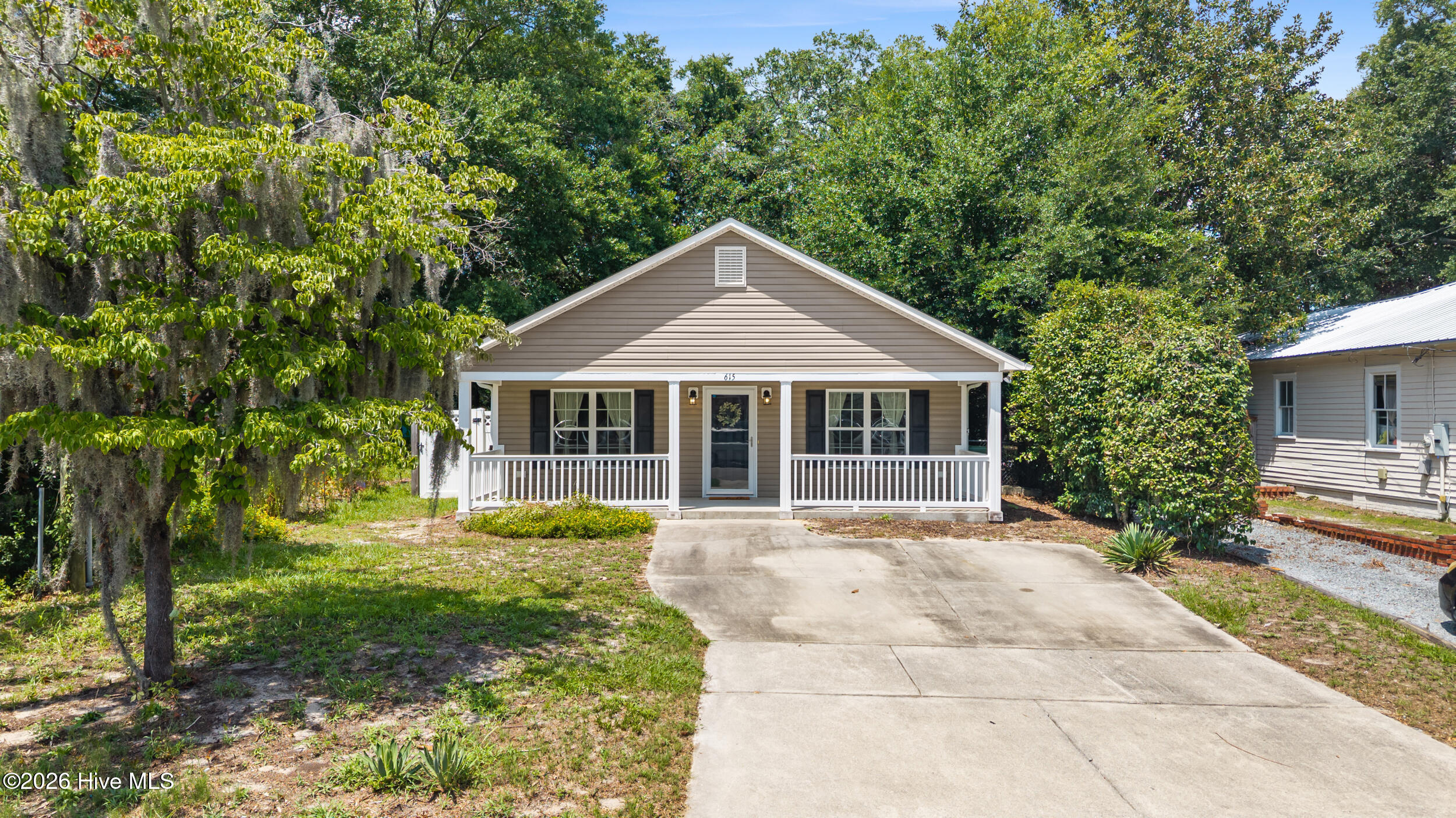 Listing photograph for 615 Tennessee Avenue, Wilmington, NC 28401