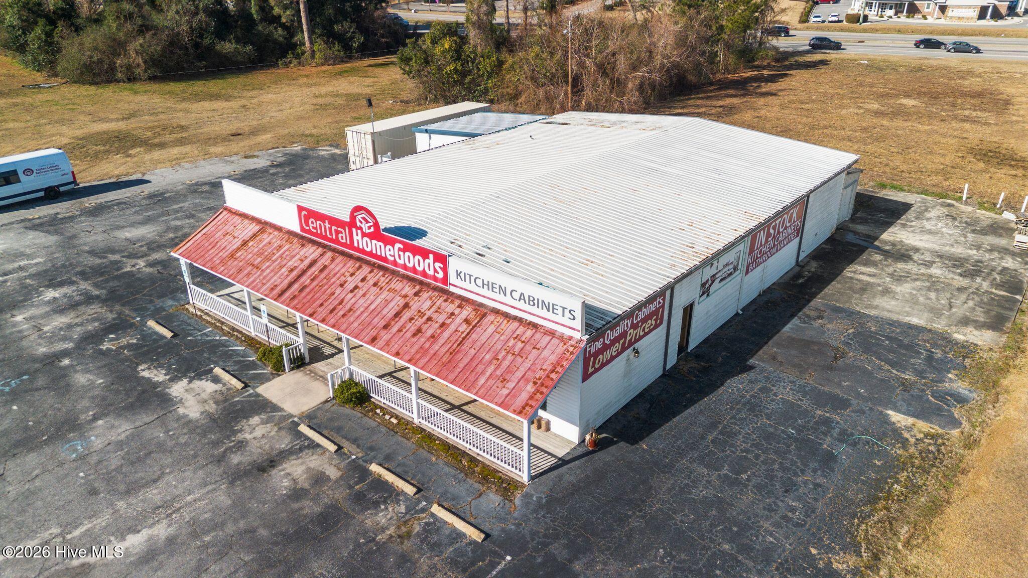 100550441 | Photo 64