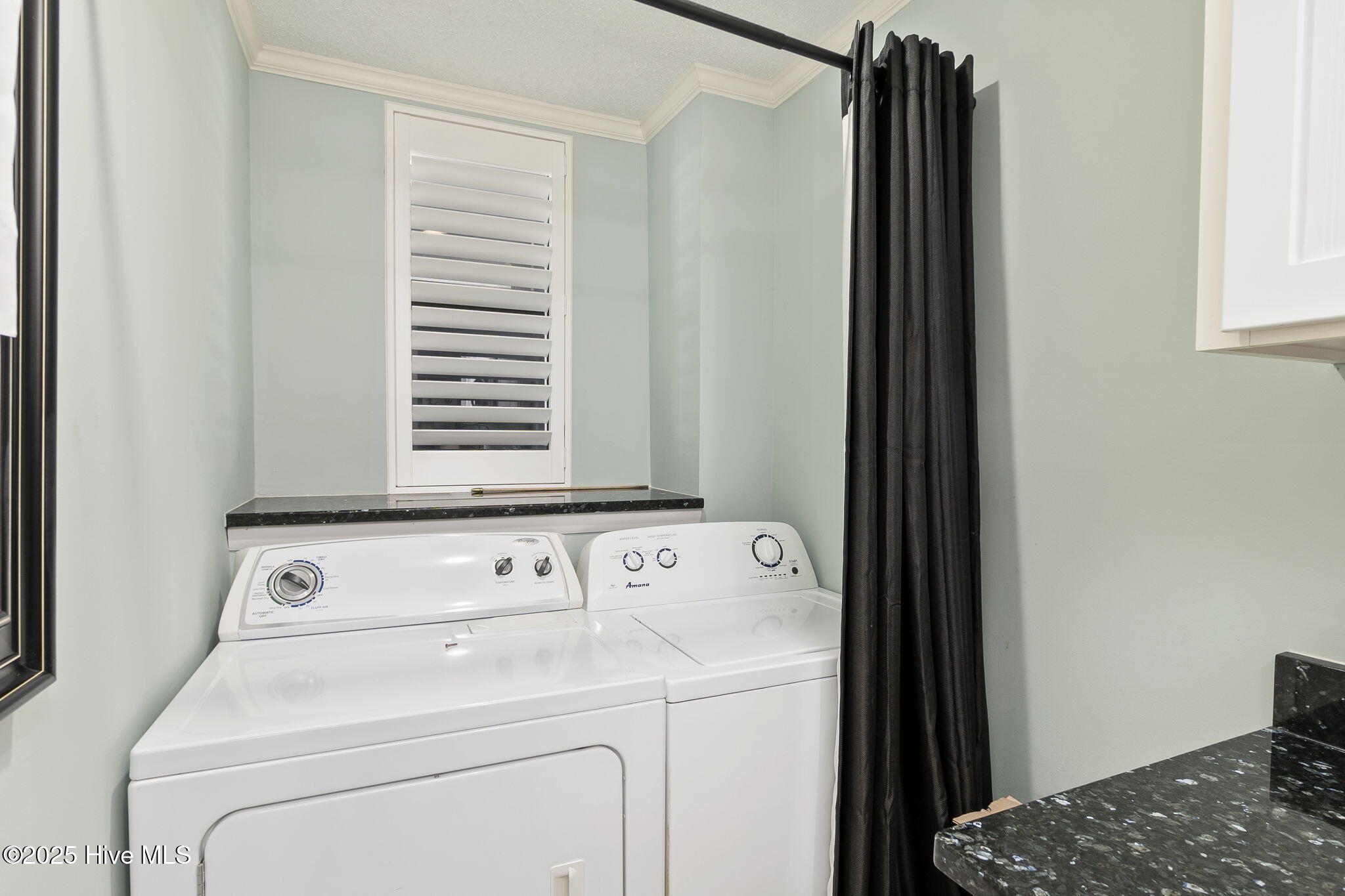 Laundry area in kitchen