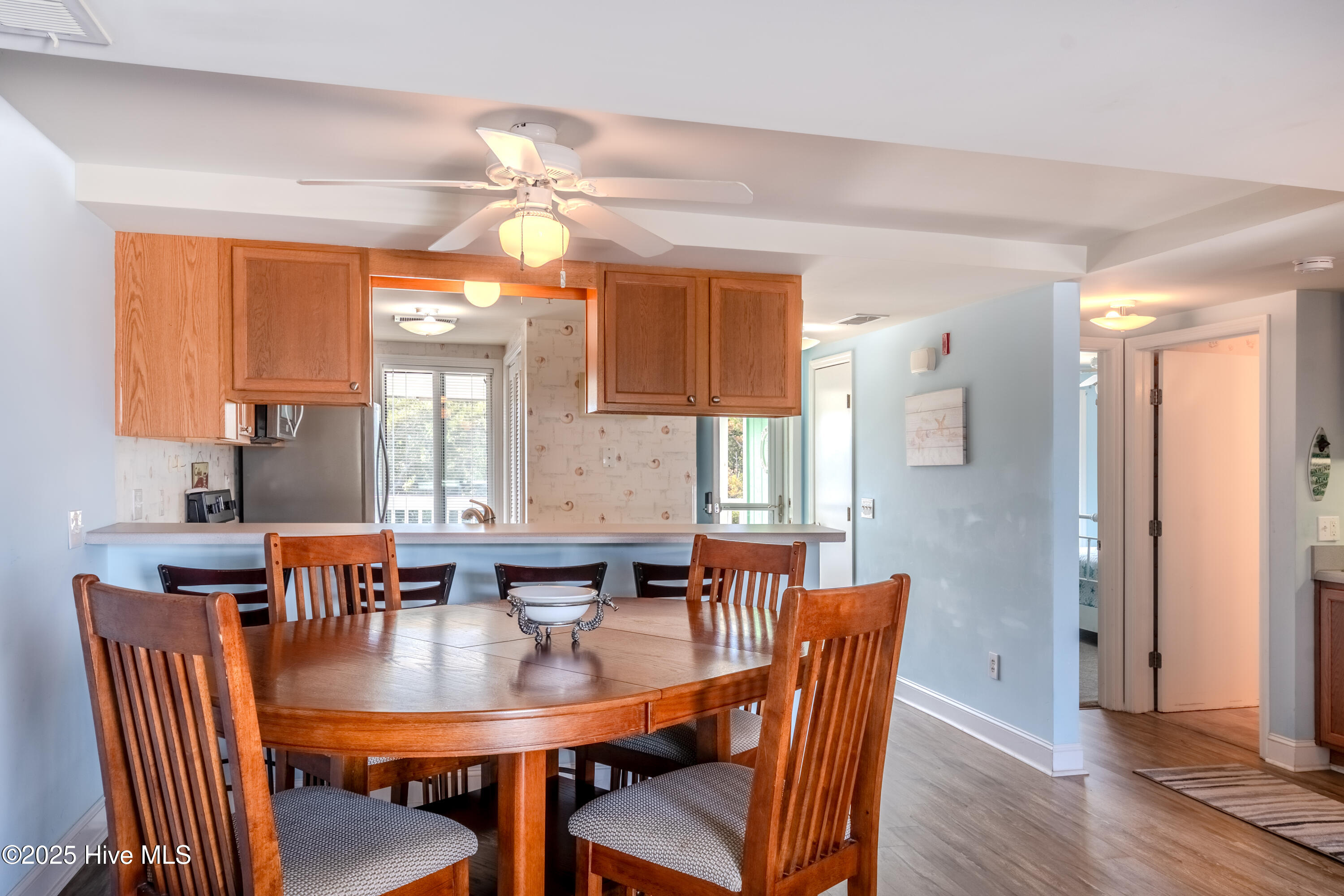 100535213 | Photo 16