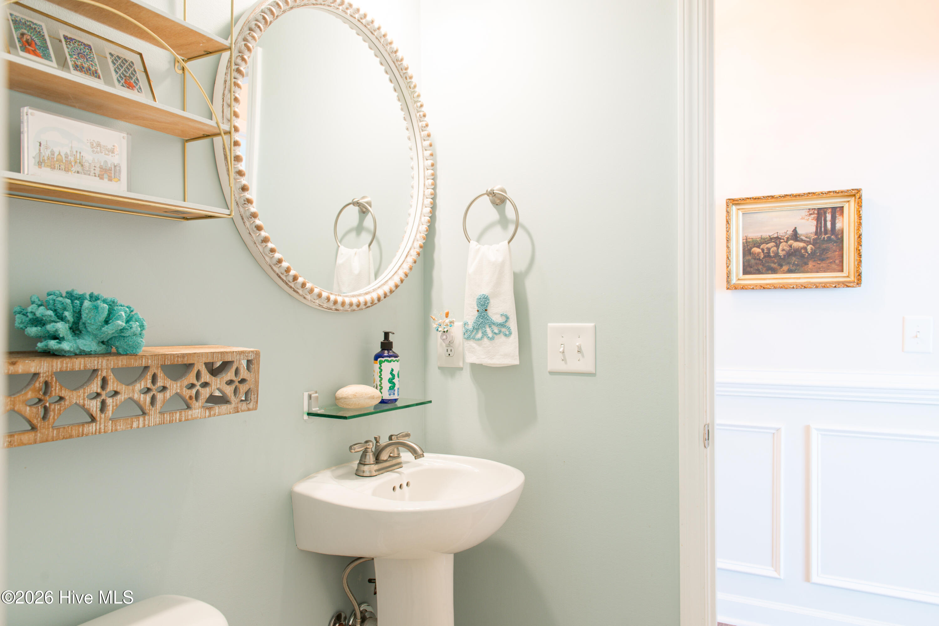 100553432 | Photo 46