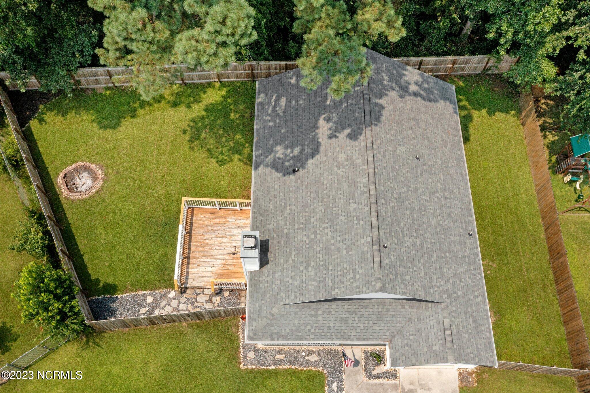 100556244 | Photo 16