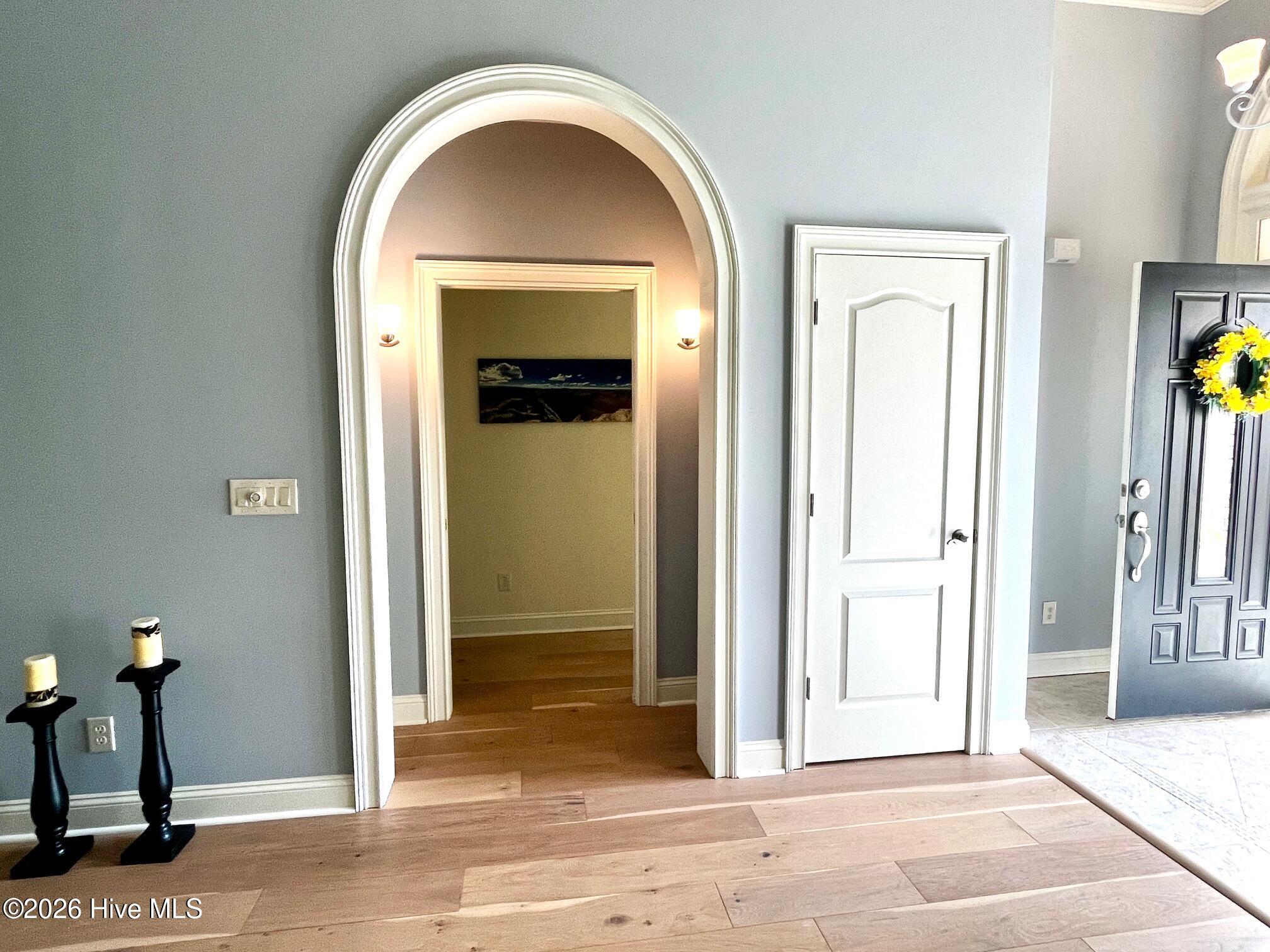 100566129 | Photo 13